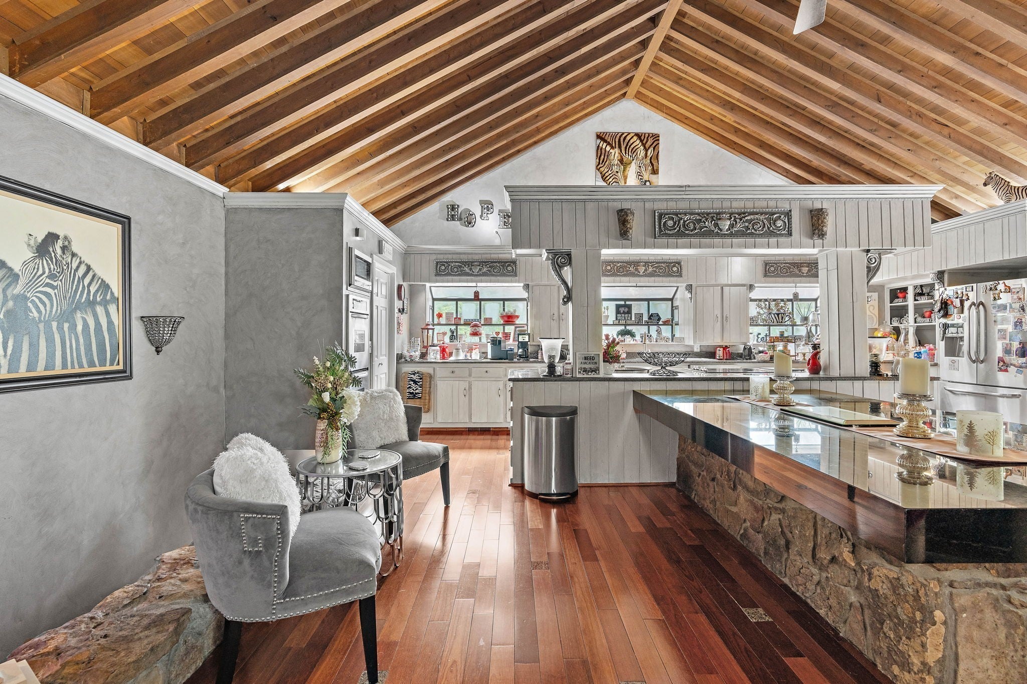 Photo of Listing #3001120