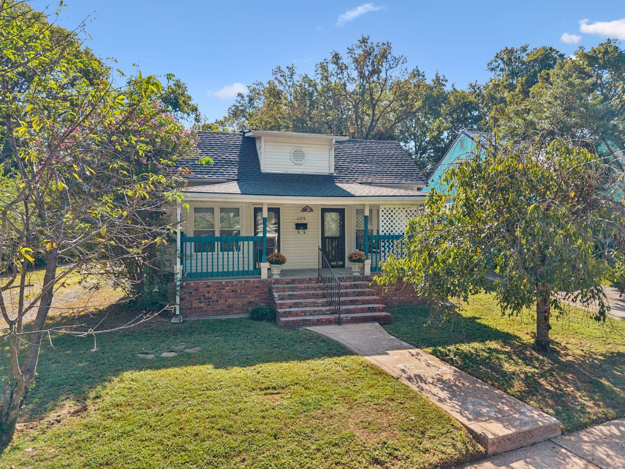 Photo of Listing #3001233