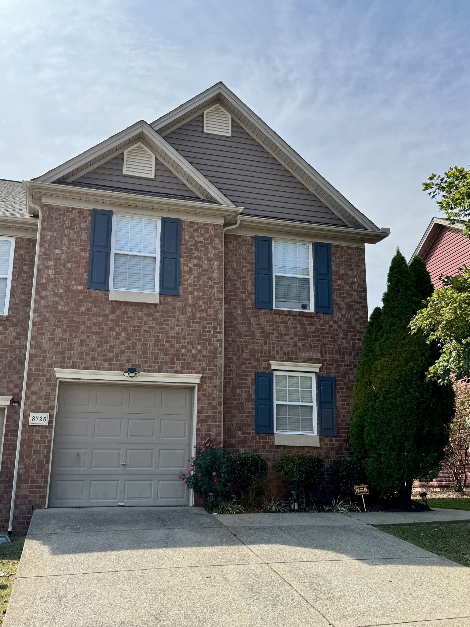 Photo of Listing #3001234