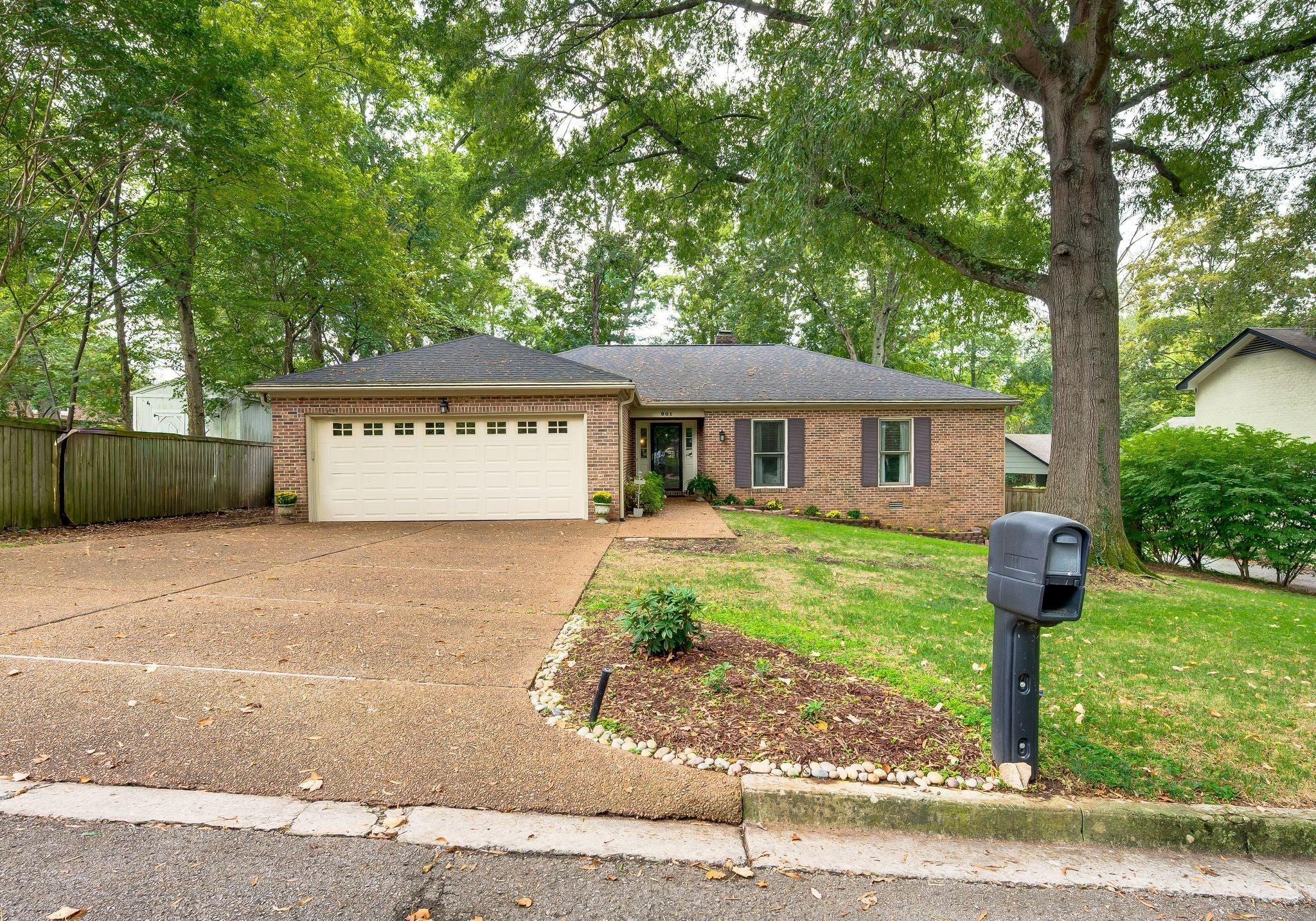 Photo of Listing #3001267