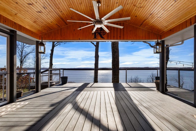 591 Shore Dr, Big Sandy