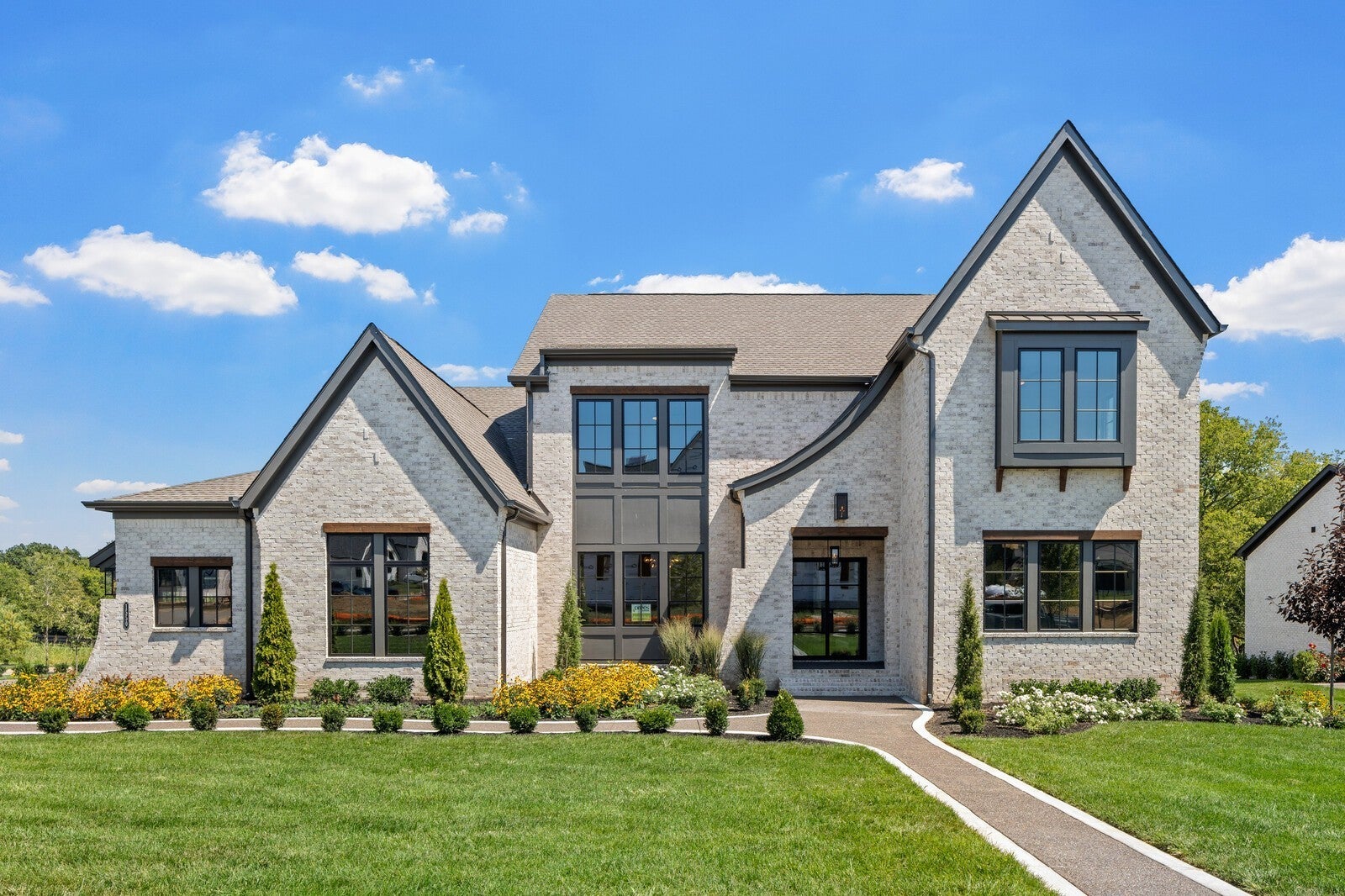 Photo of Listing #3001282