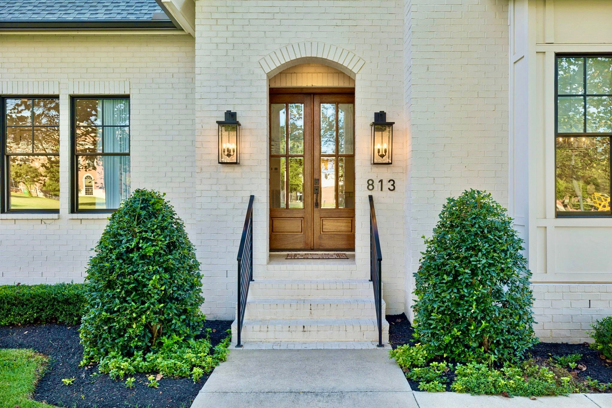 Photo of Listing #3001353