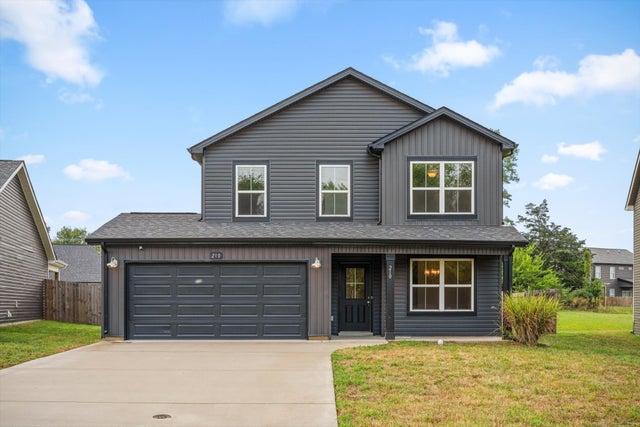 210 Notgrass Rd, Clarksville