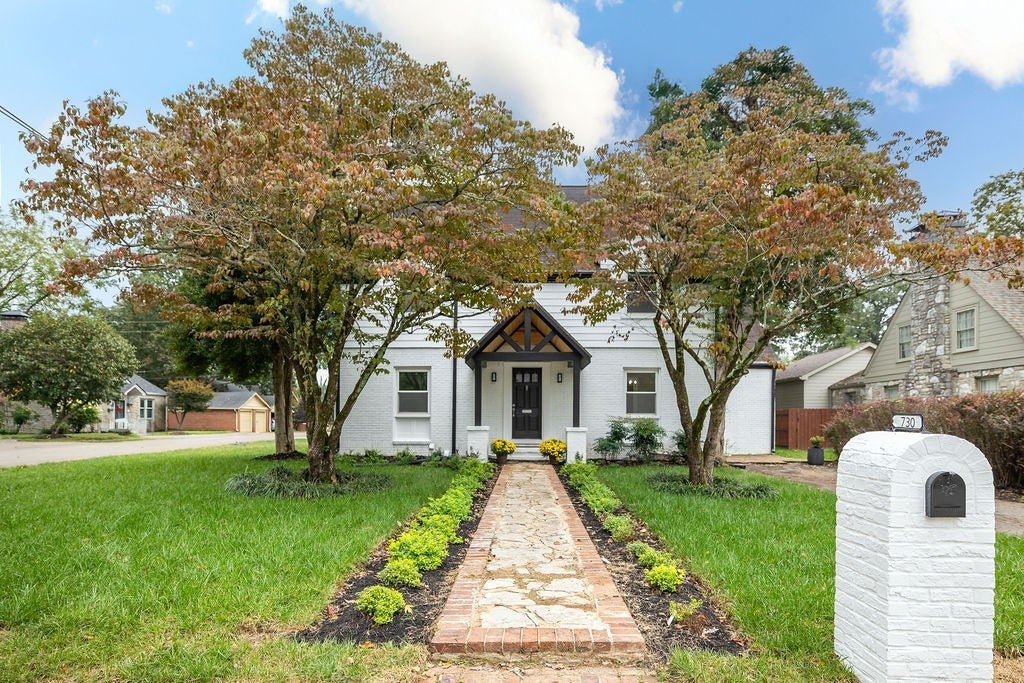 Photo of Listing #3001534