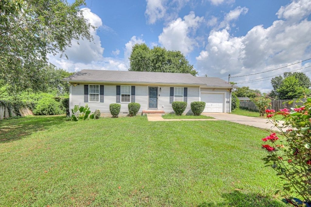 Photo of Listing #3001638