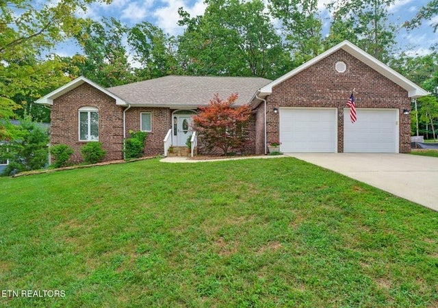 12 Chelteham Ln, Crossville