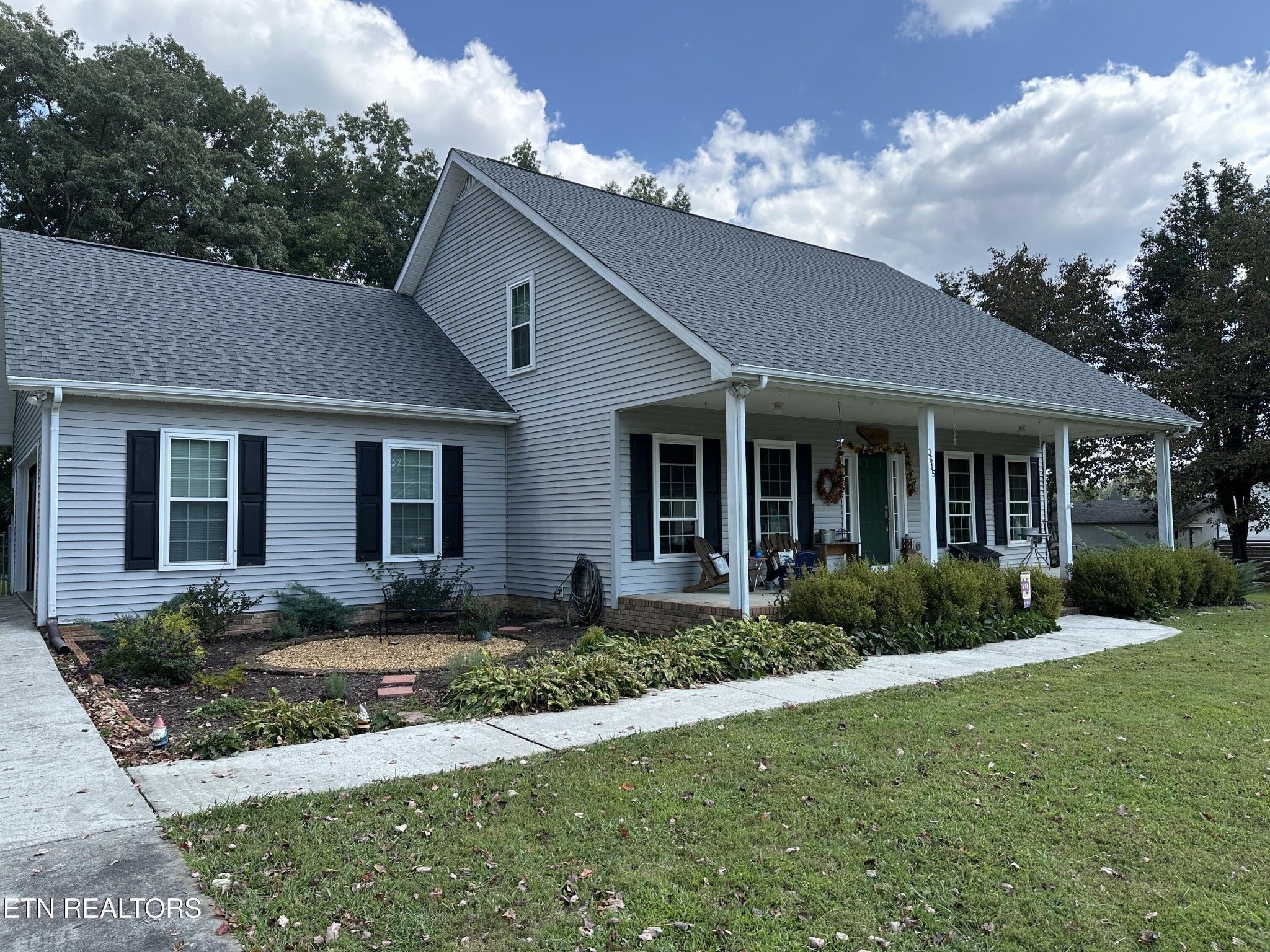 Photo of Listing #3002026