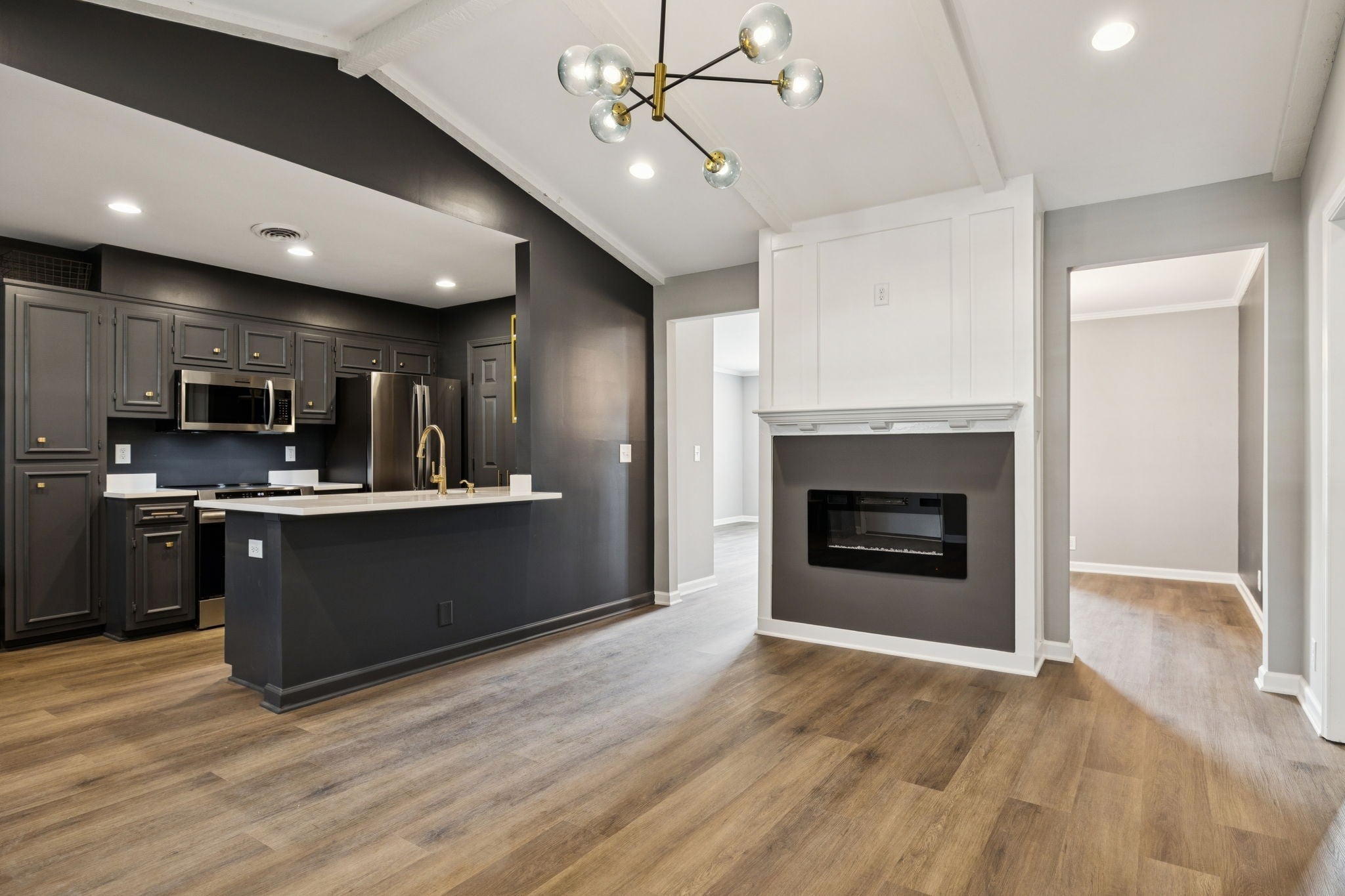 Photo of Listing #3002078