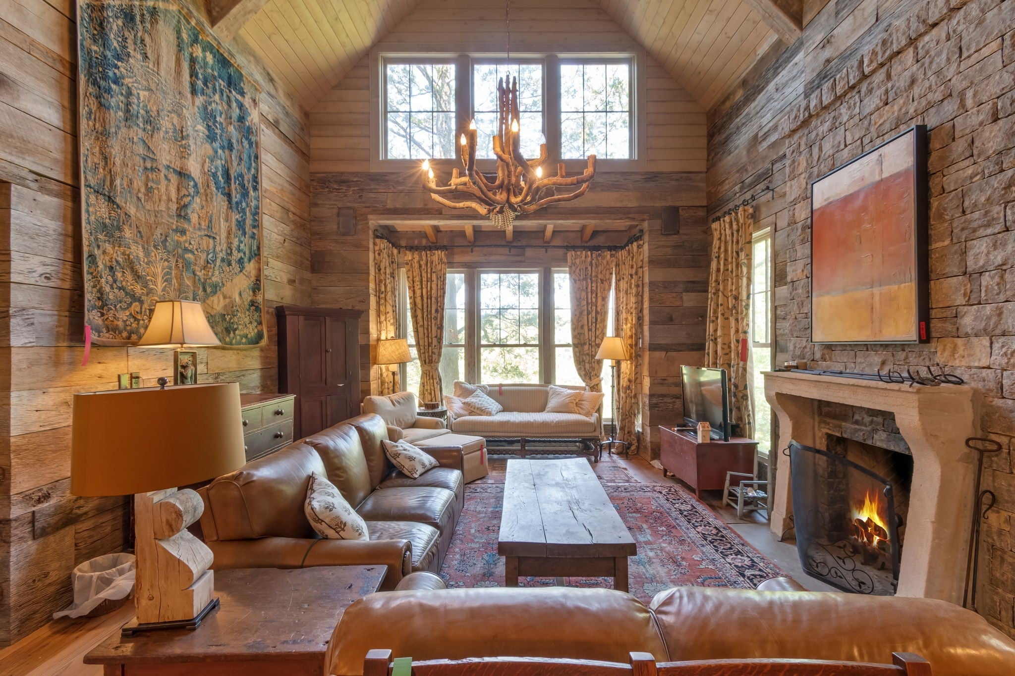 Photo of Listing #3002297