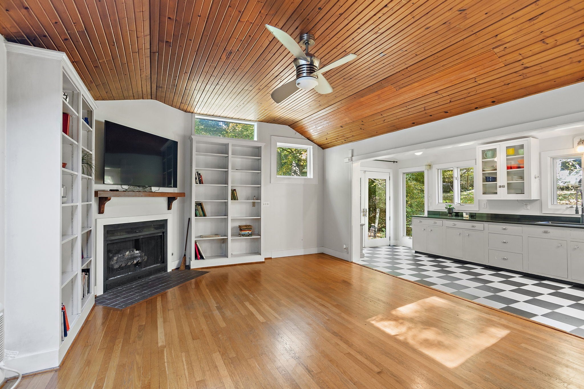 Home for sale in 5169 Eatons Creek Rd Nashville, TN