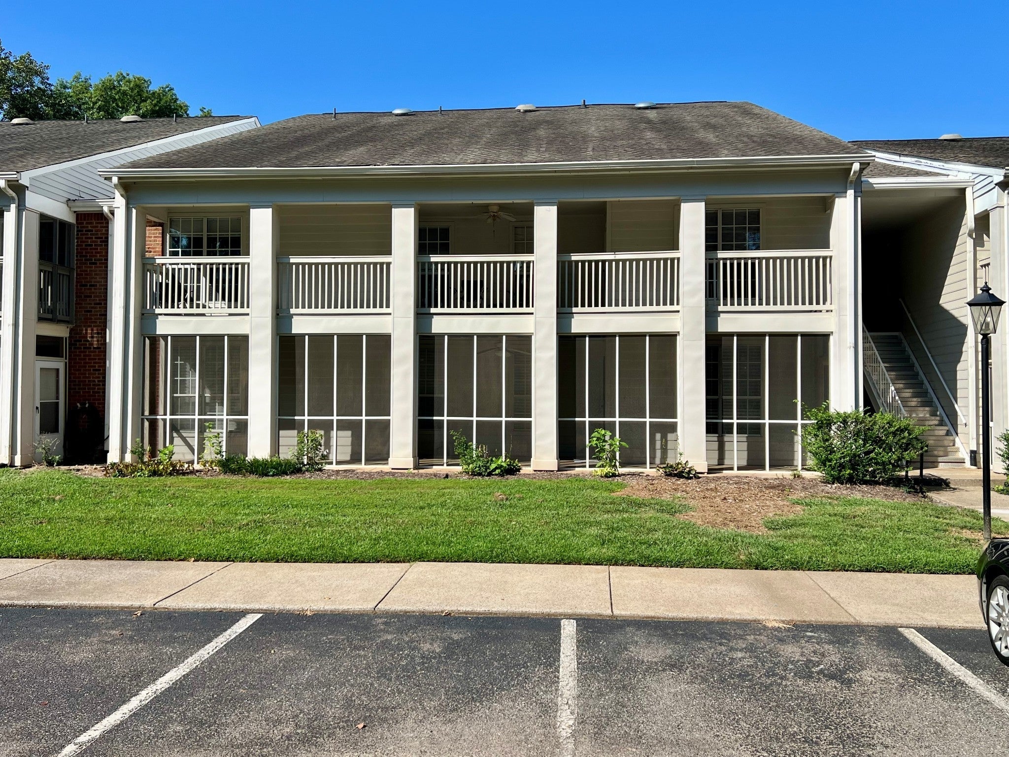 Photo of Listing #3002353