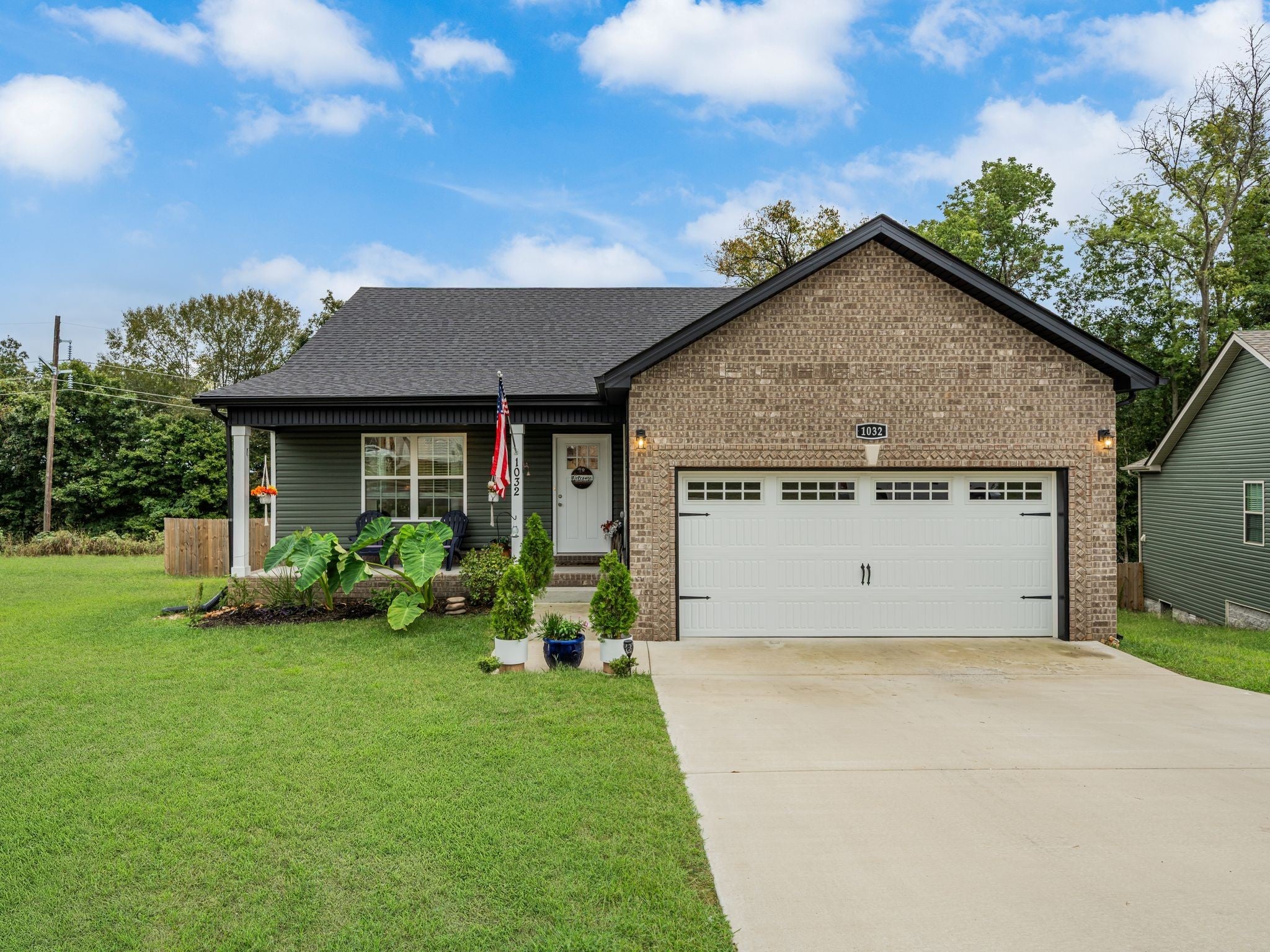 Photo of Listing #3002422