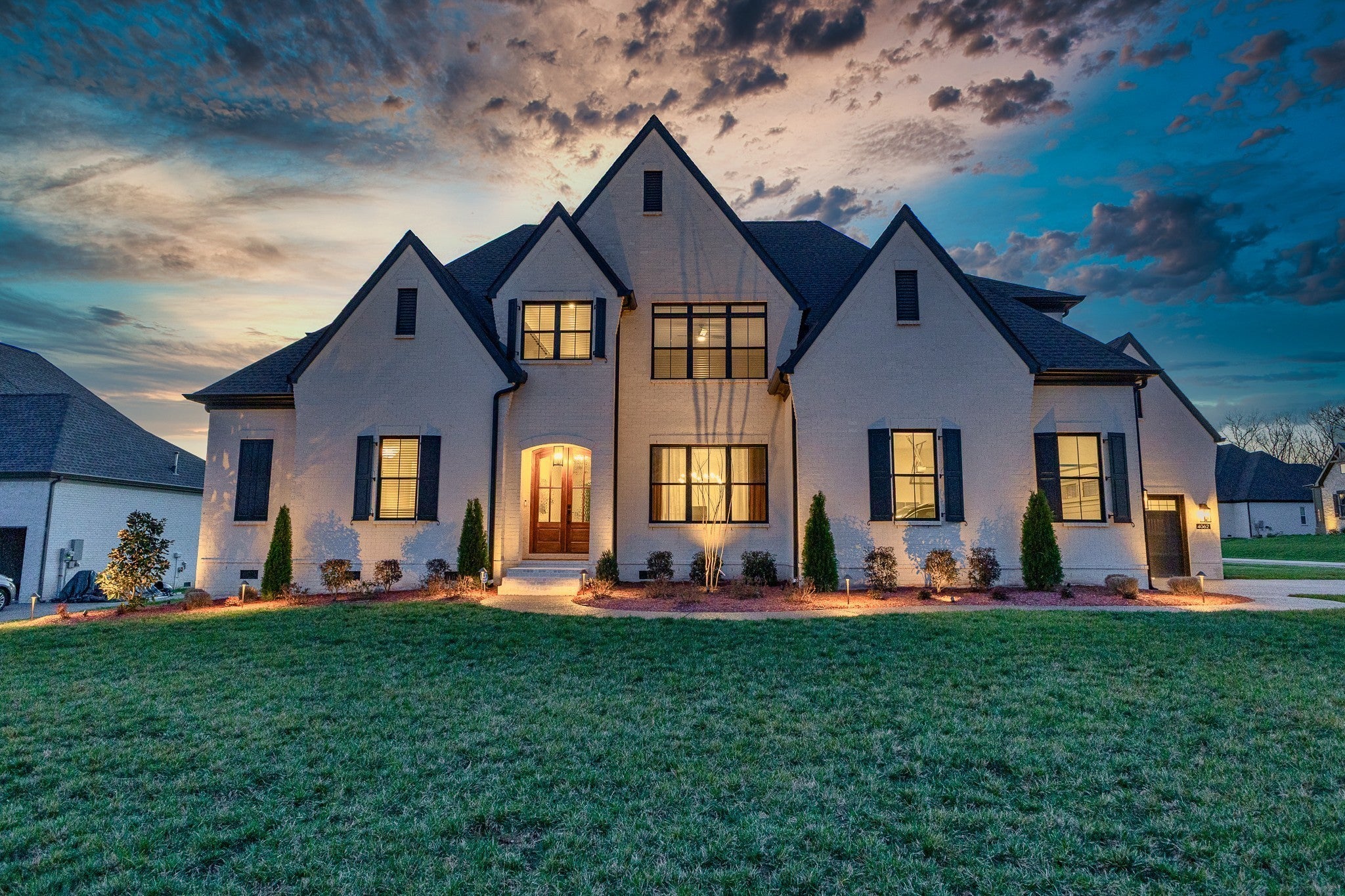 Photo of Listing #3002496