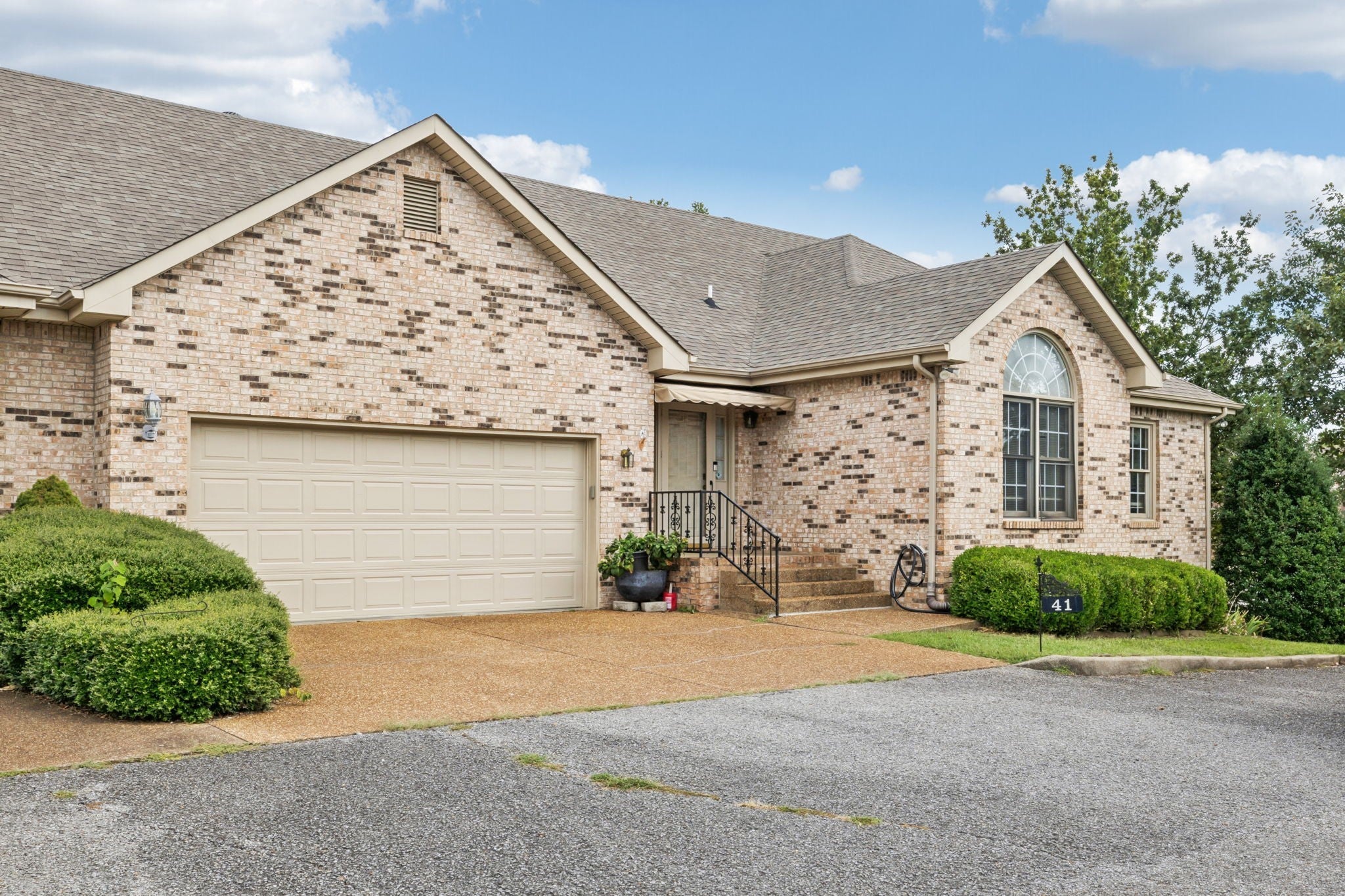 Photo of Listing #3002503