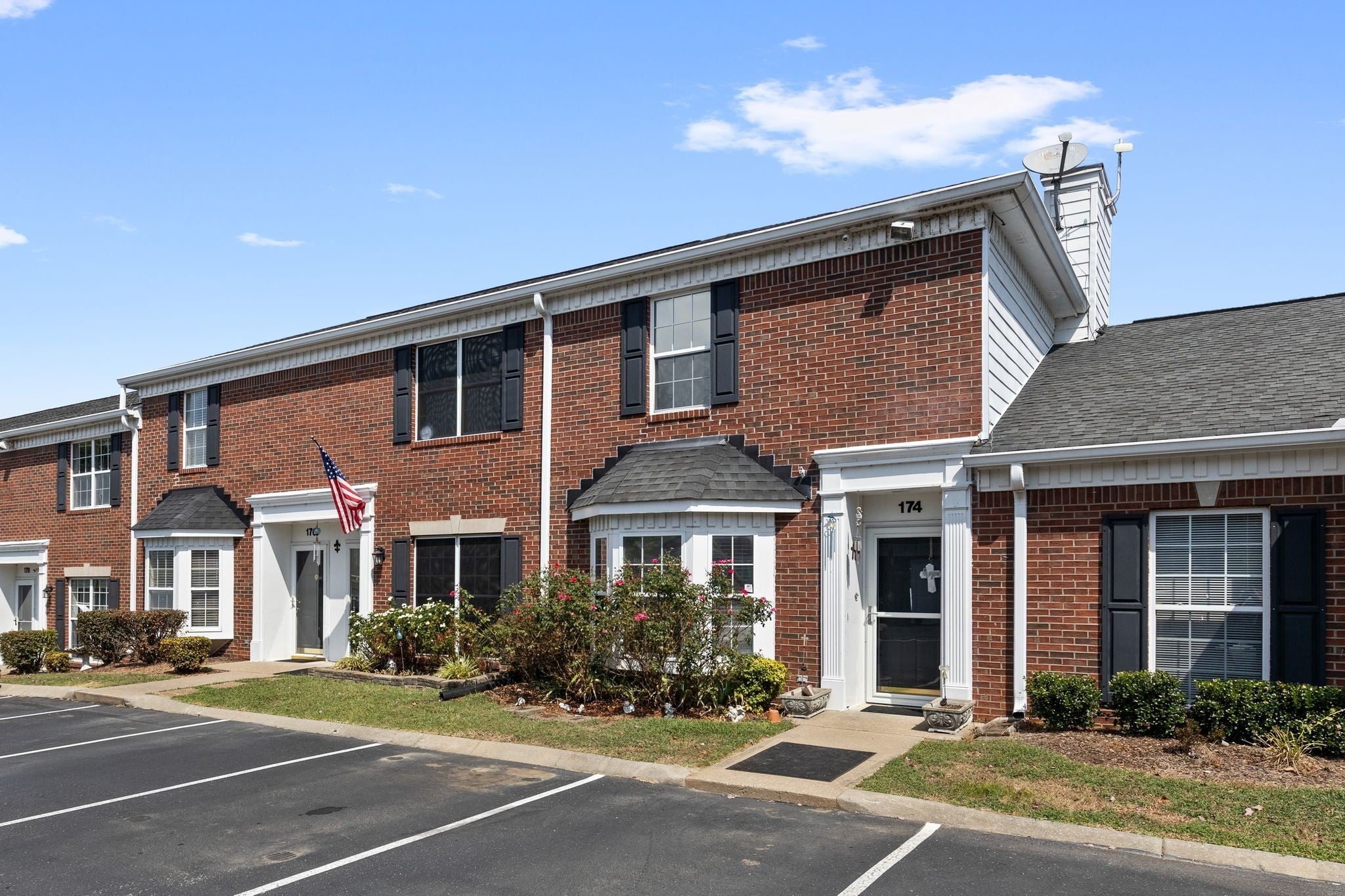 Photo of Listing #3002632