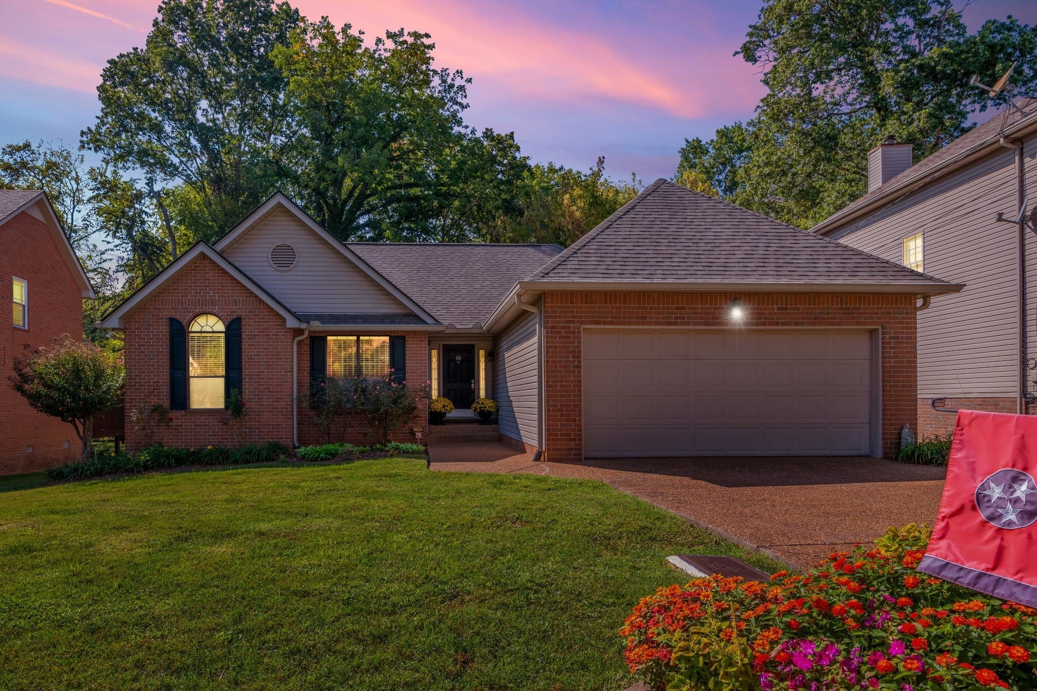 Photo of Listing #3002690