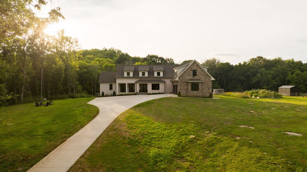 1489 Old Tva Rd, Columbia