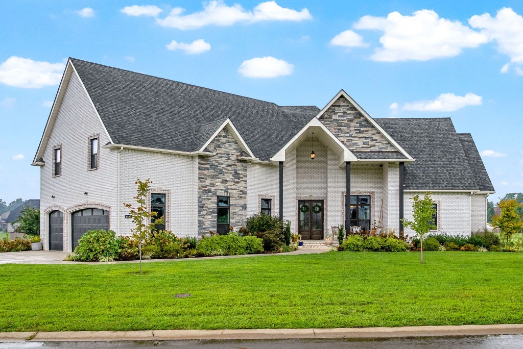 4512 Crossroads Drive, Clarksville