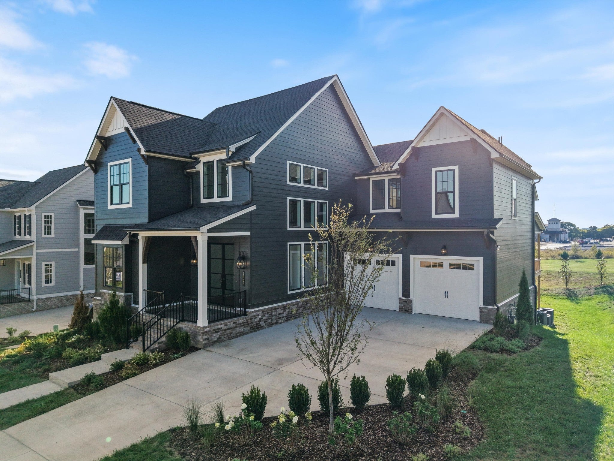 Photo of Listing #3002855