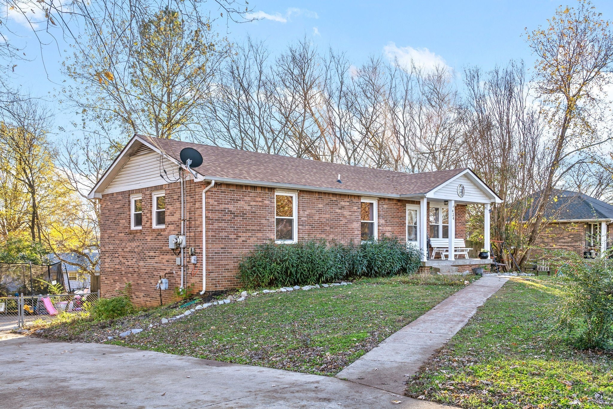 Photo of Listing #3003002