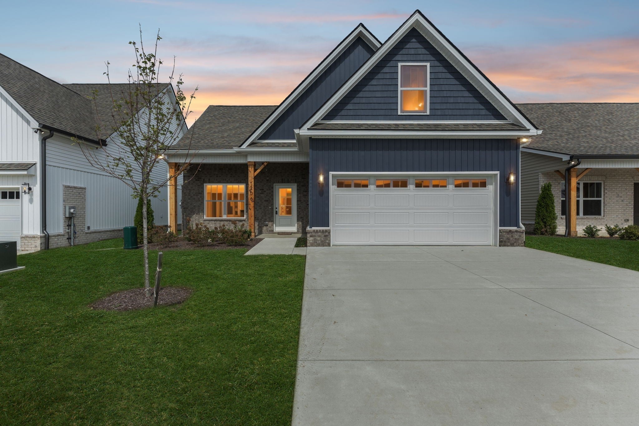 Photo of Listing #3003003