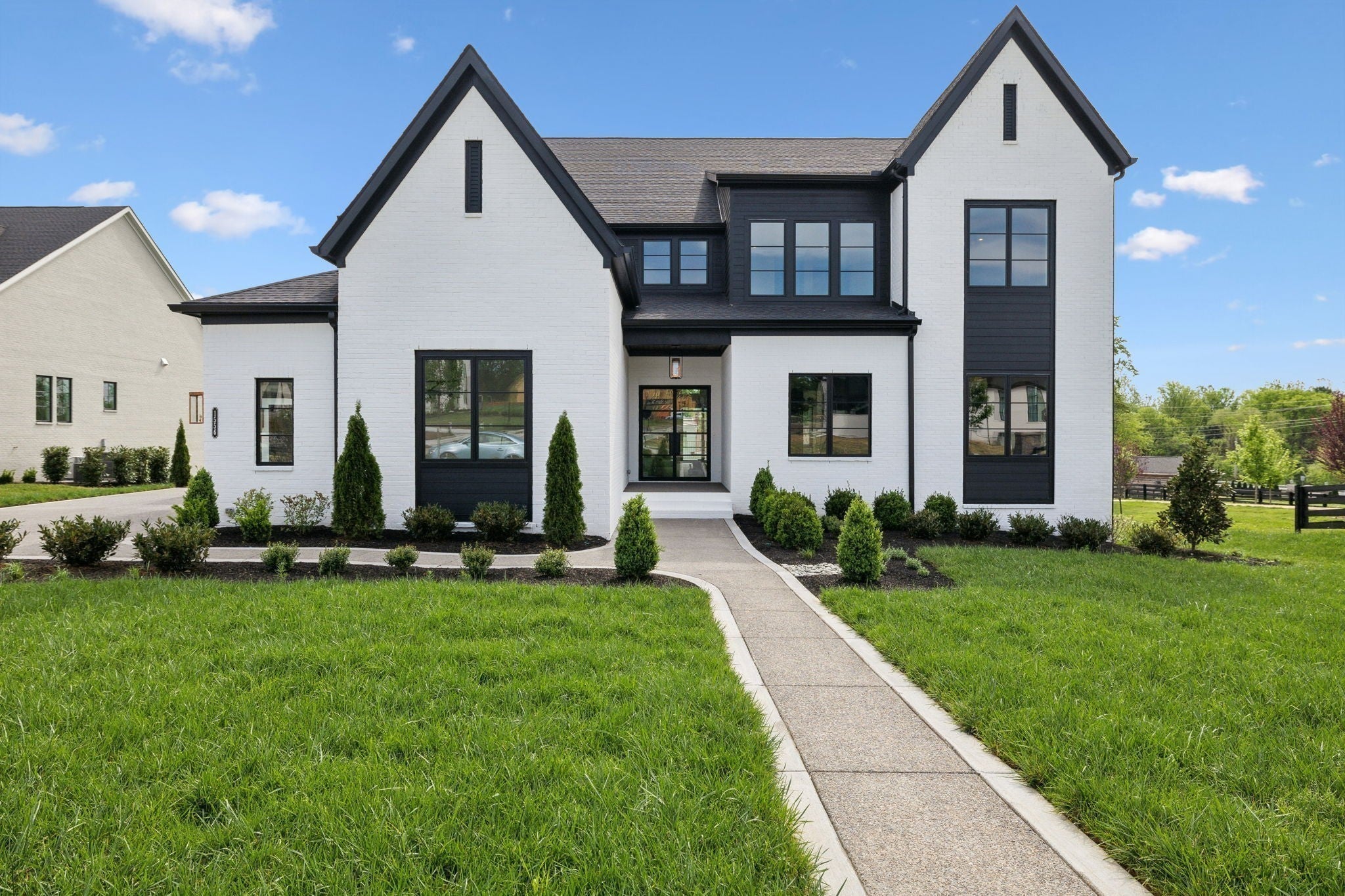 Photo of Listing #3003295