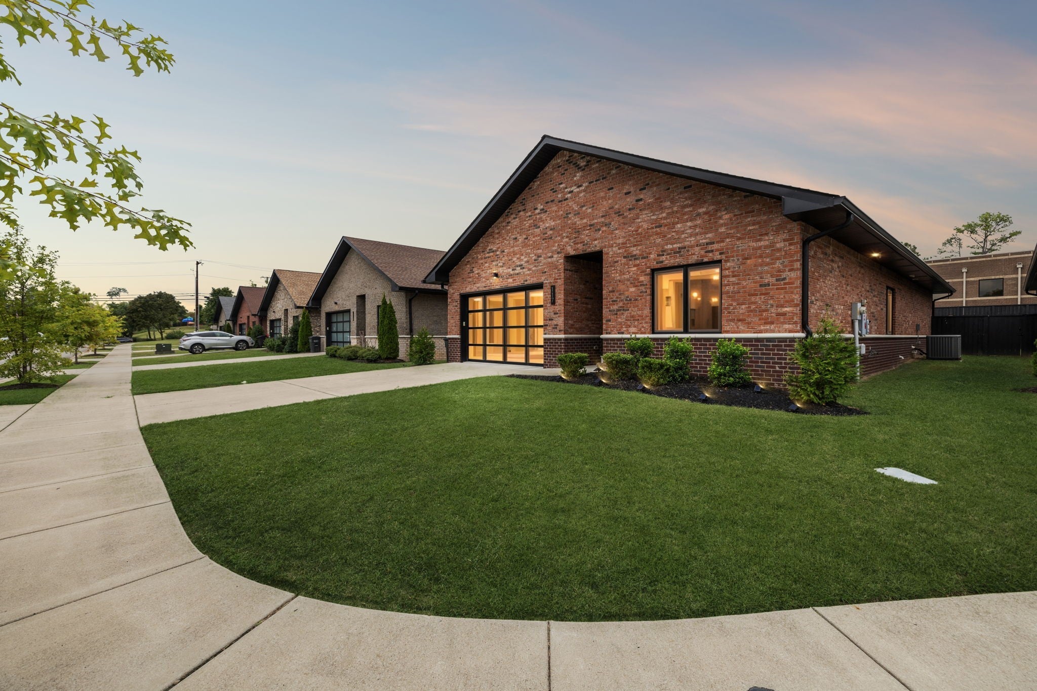 Photo of Listing #3003409