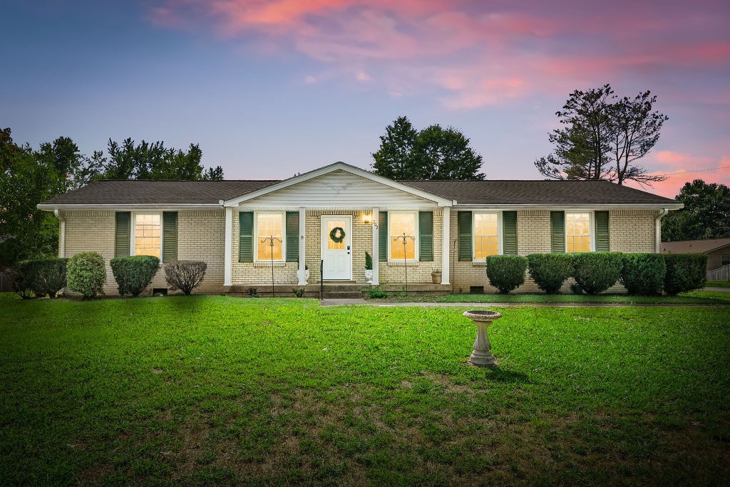 202 Orchard Rd, Clarksville