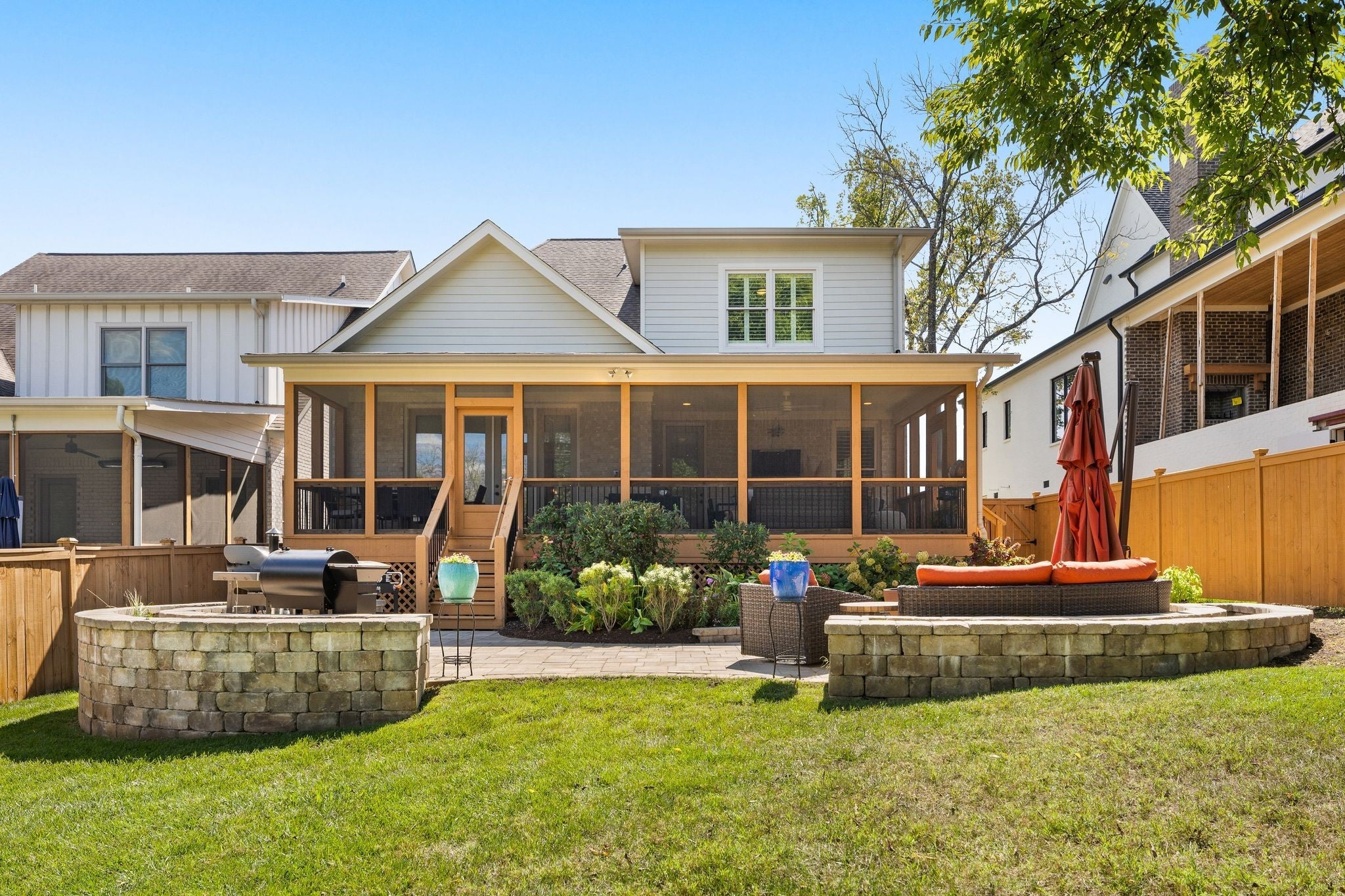 Photo of Listing #3006033