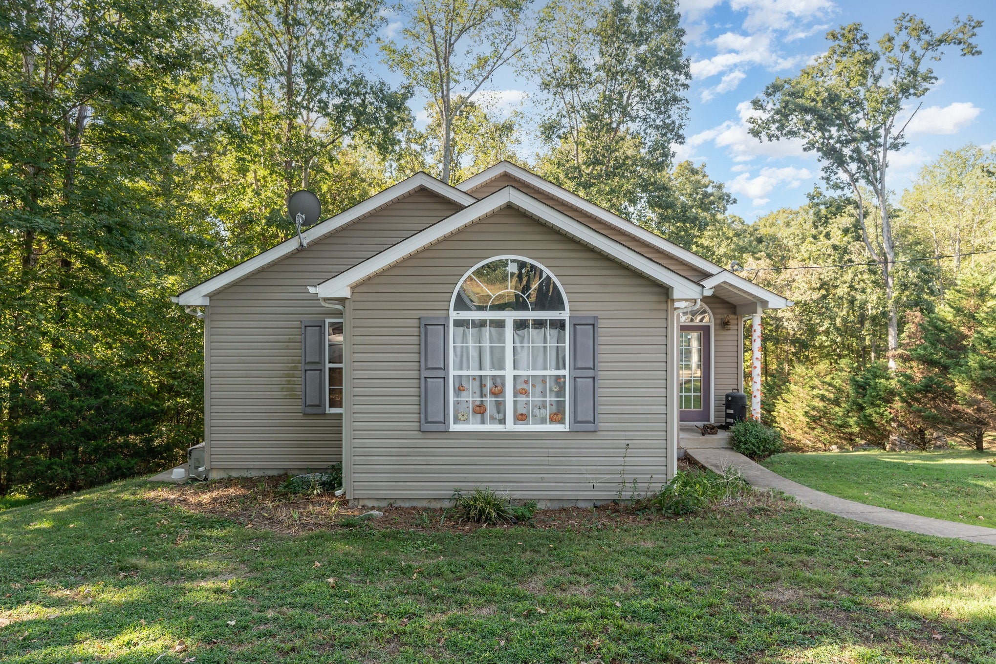 Photo of Listing #3006145