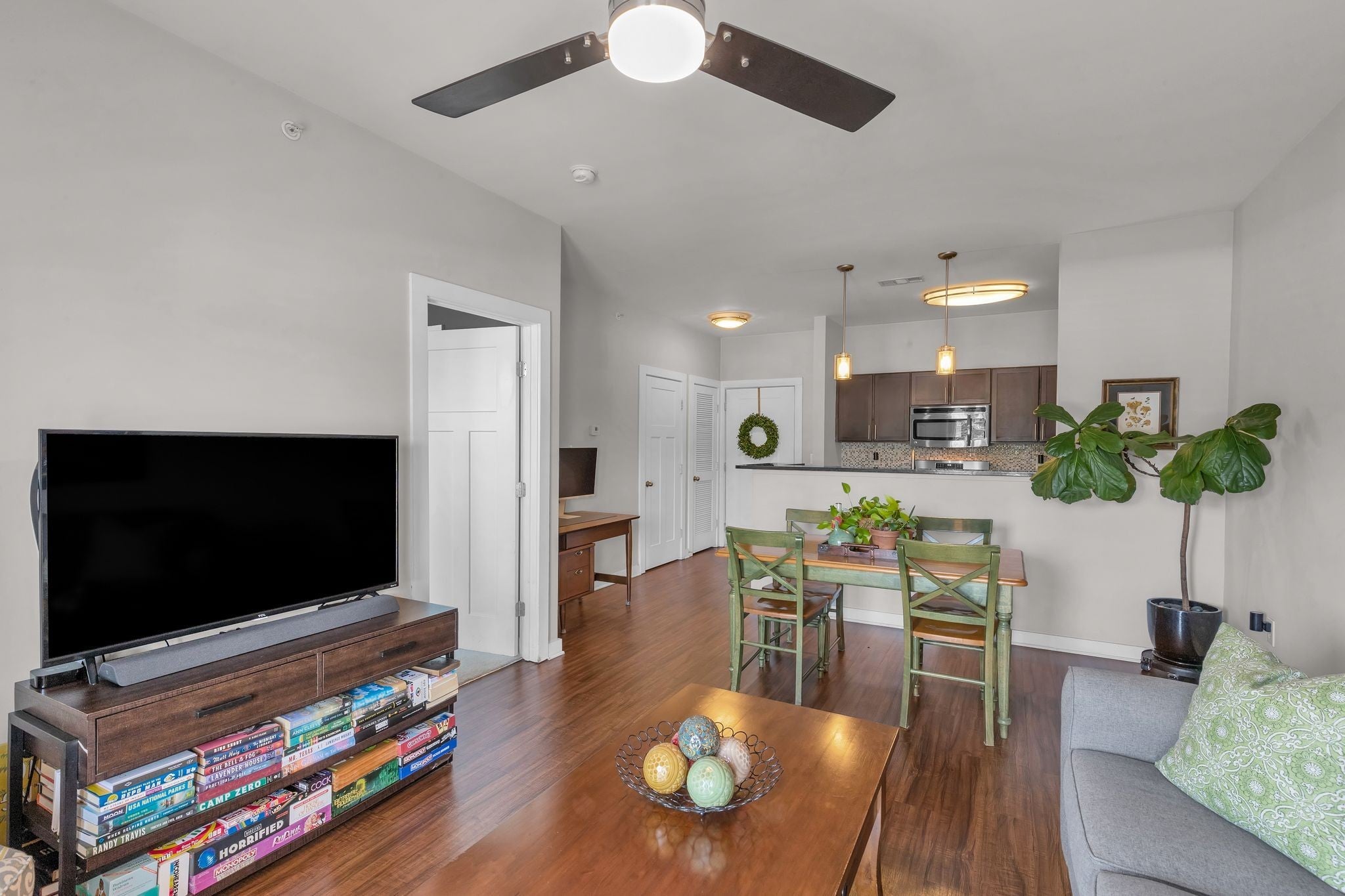 Photo of Listing #3006245