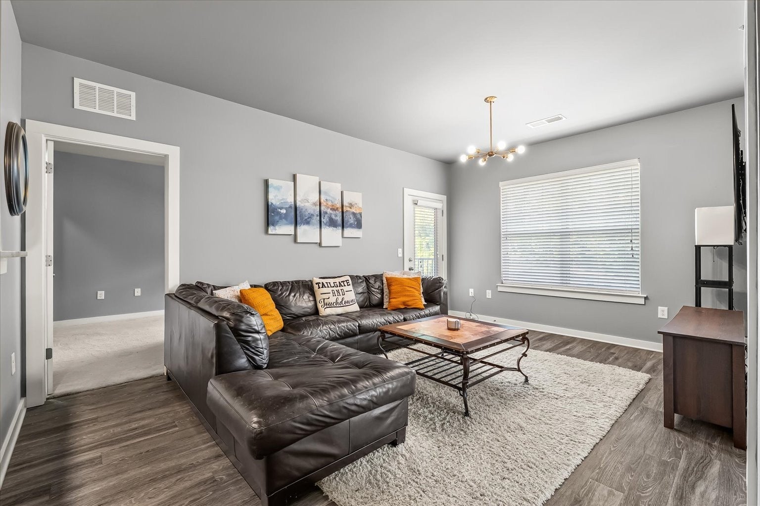 Photo of Listing #3006256