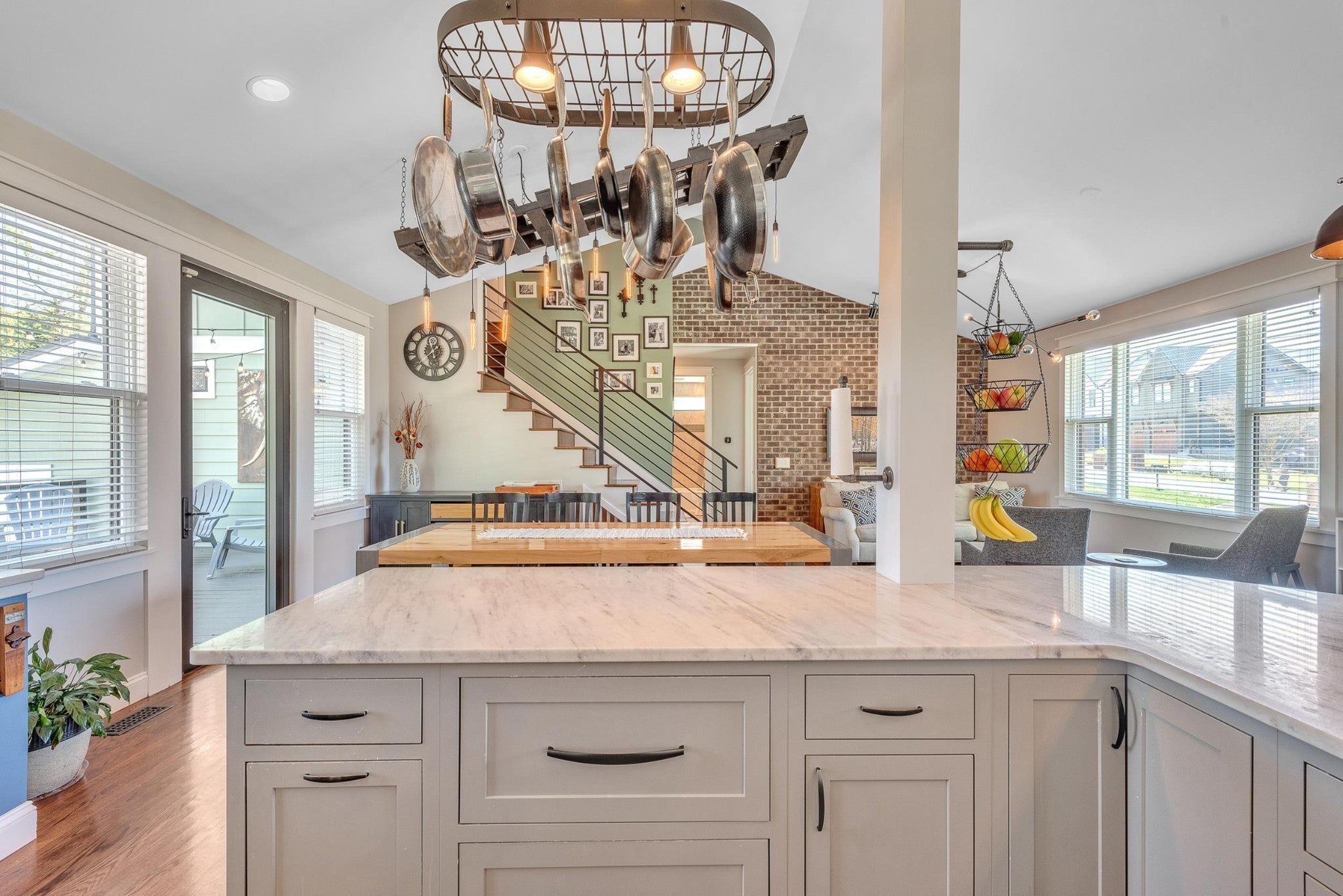 Photo of Listing #3006257