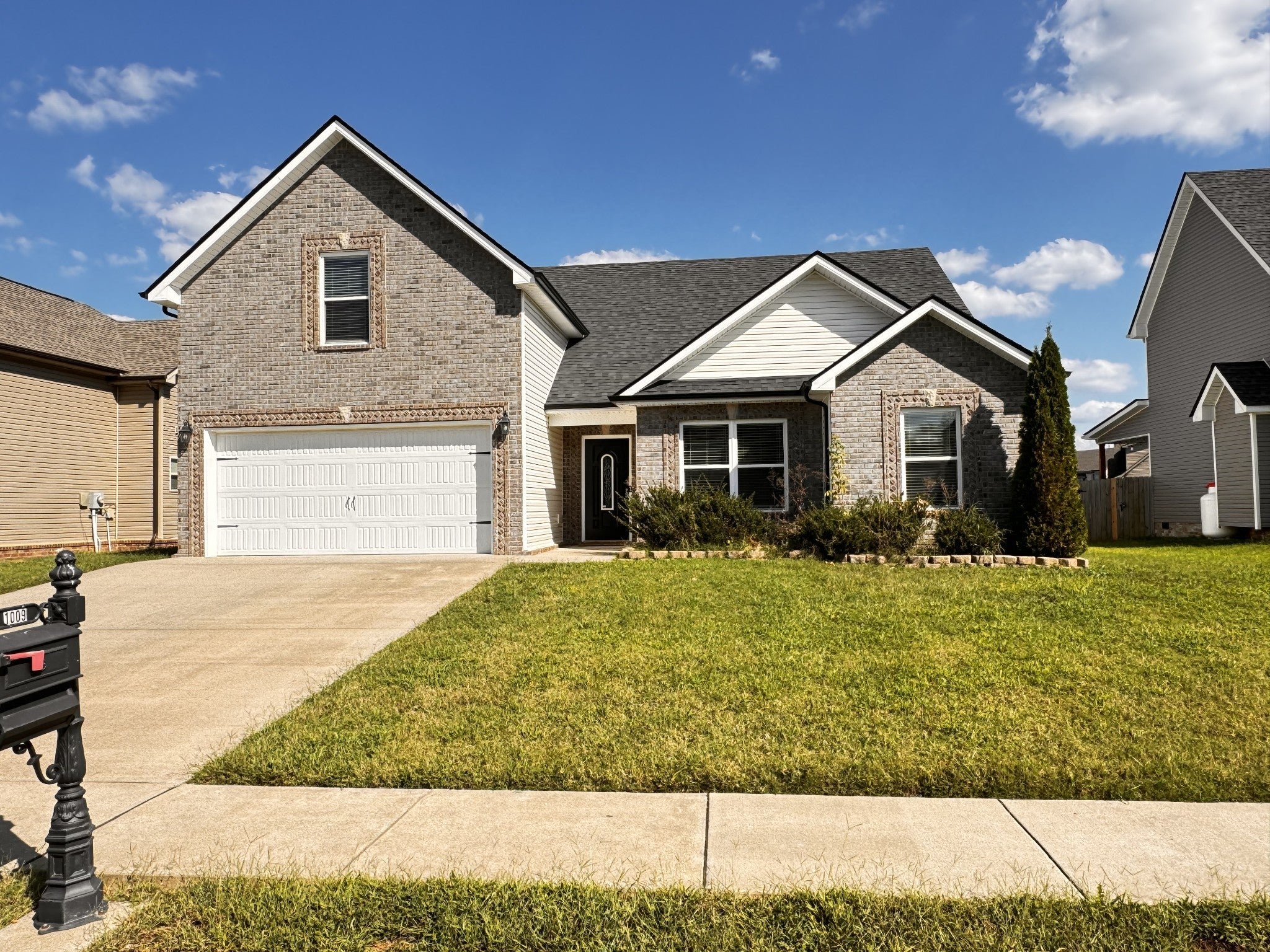 Photo for MLS 3006295 in 1009 Shirley Dr Clarksville, TN - 37042