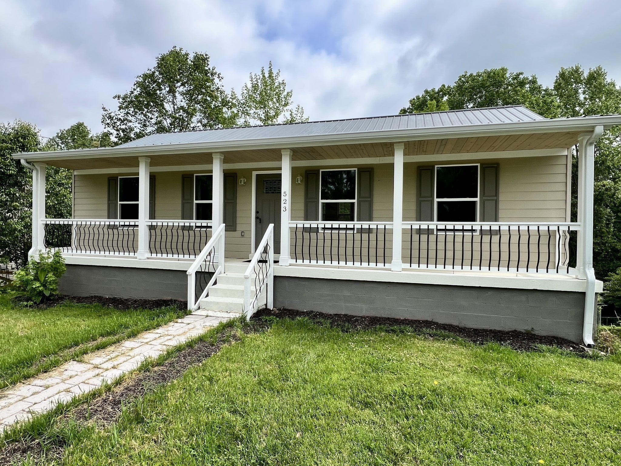 Photo of Listing #3006451
