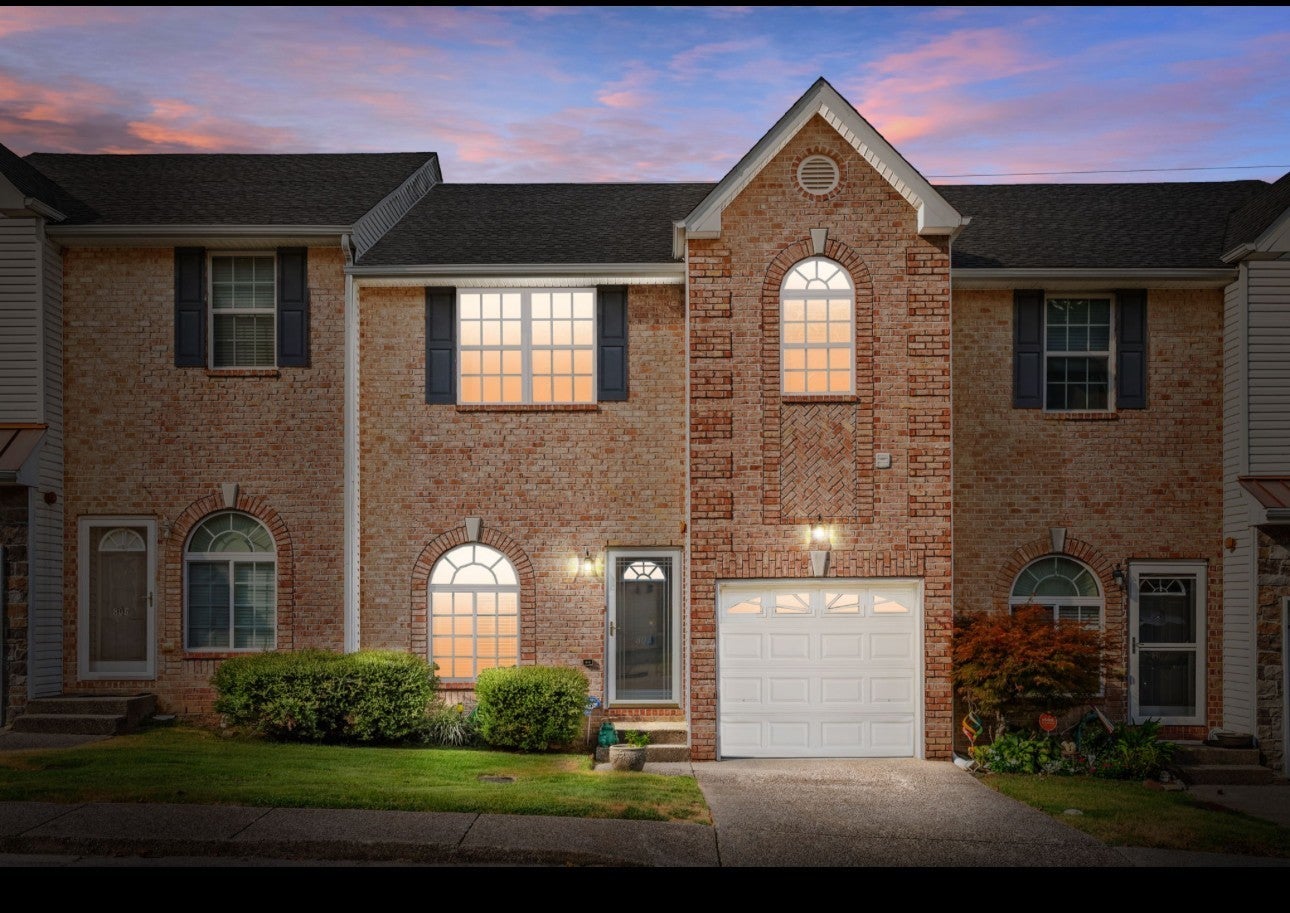 Photo of Listing #3006726