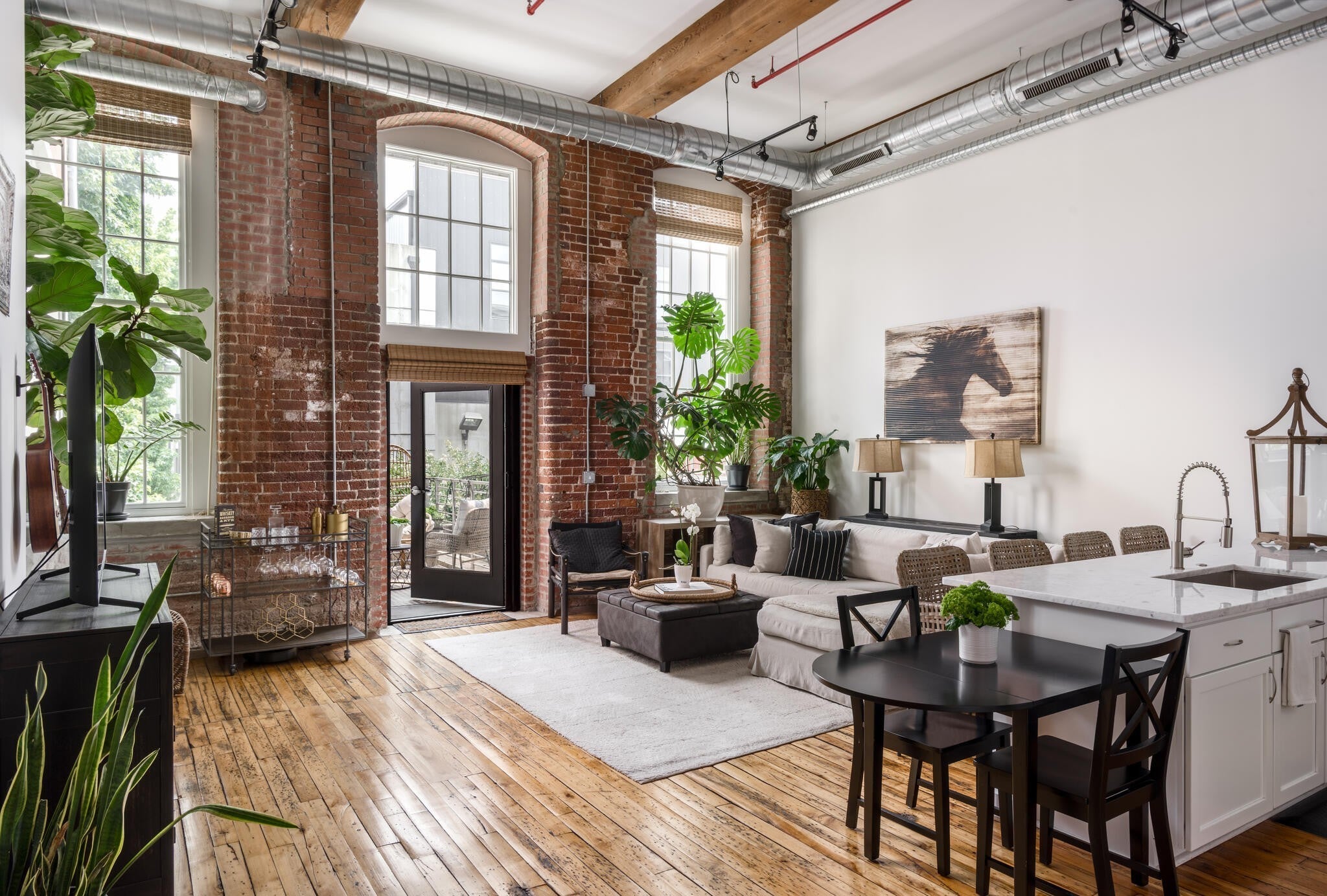 Photo of Listing #3006831