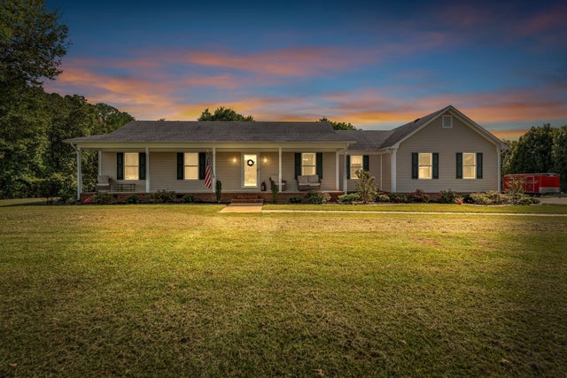 118 Old Jackson Hwy, Leoma