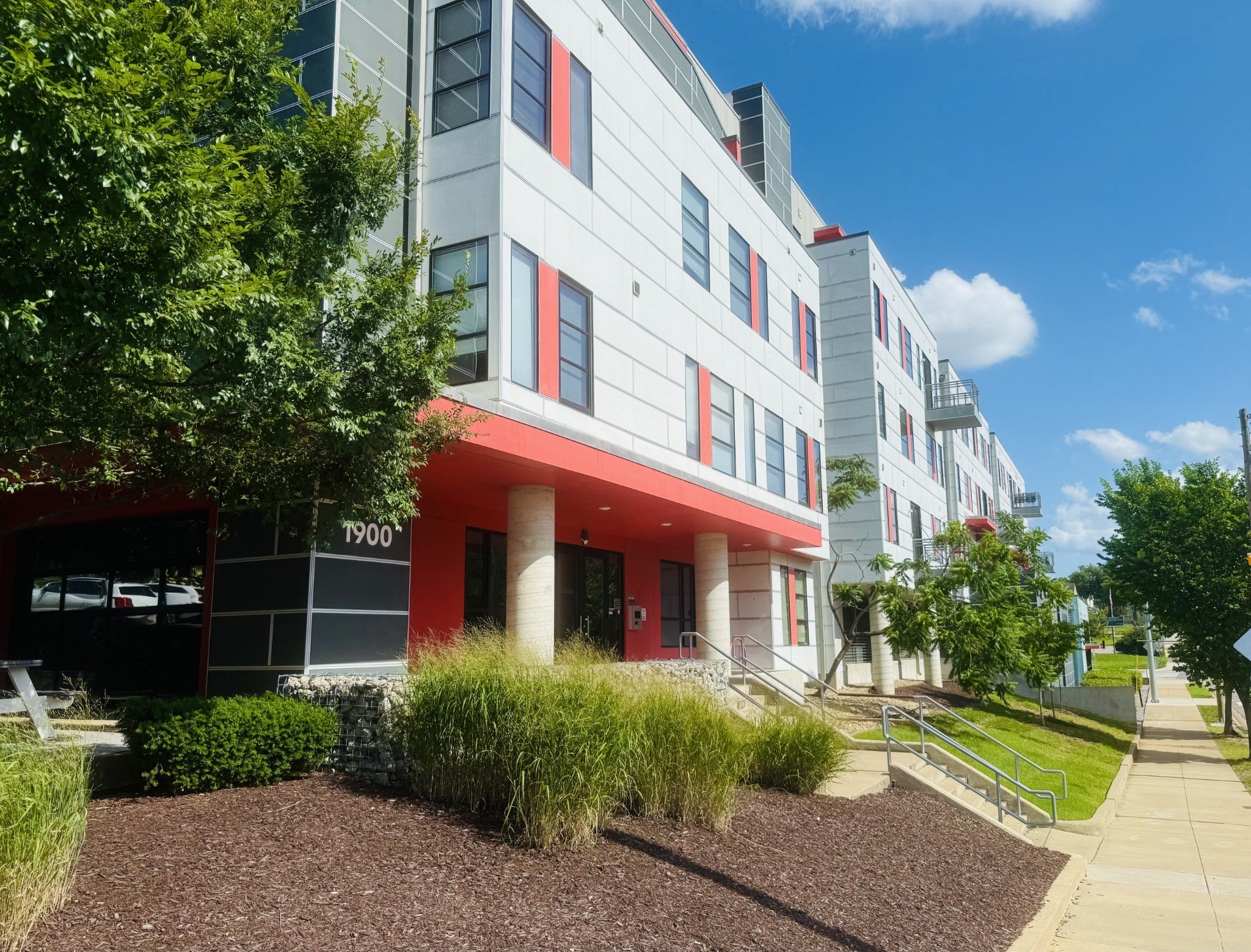 Photo of Listing #3007162