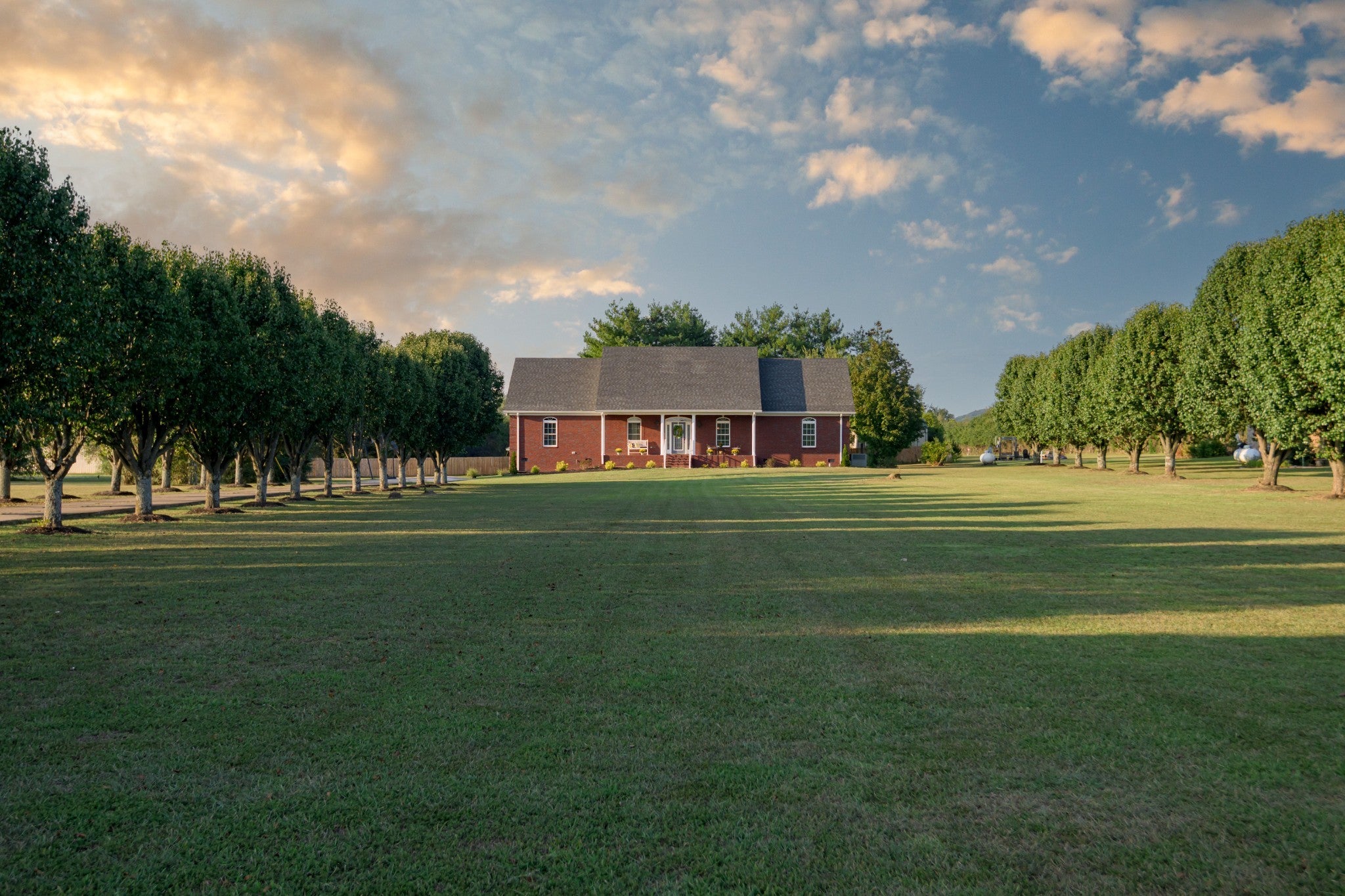 Photo of Listing #3007358