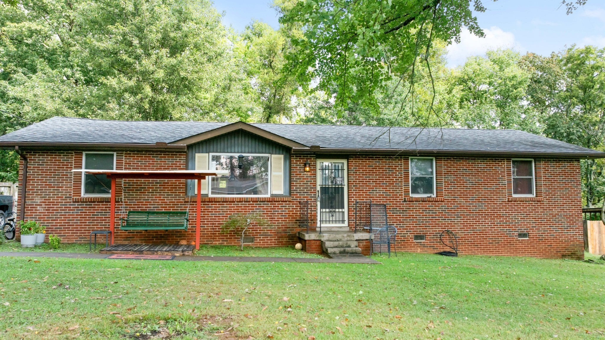 Photo of Listing #3007376