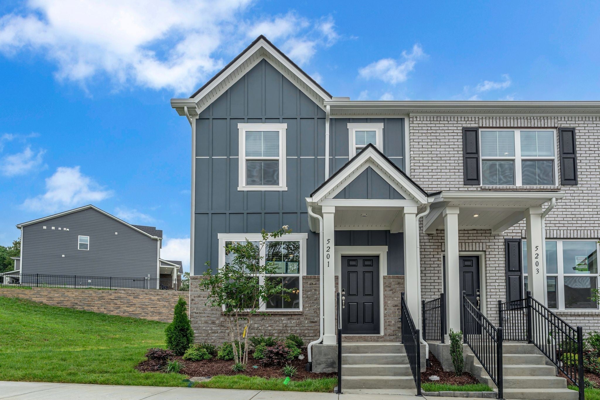 Photo of Listing #3007475