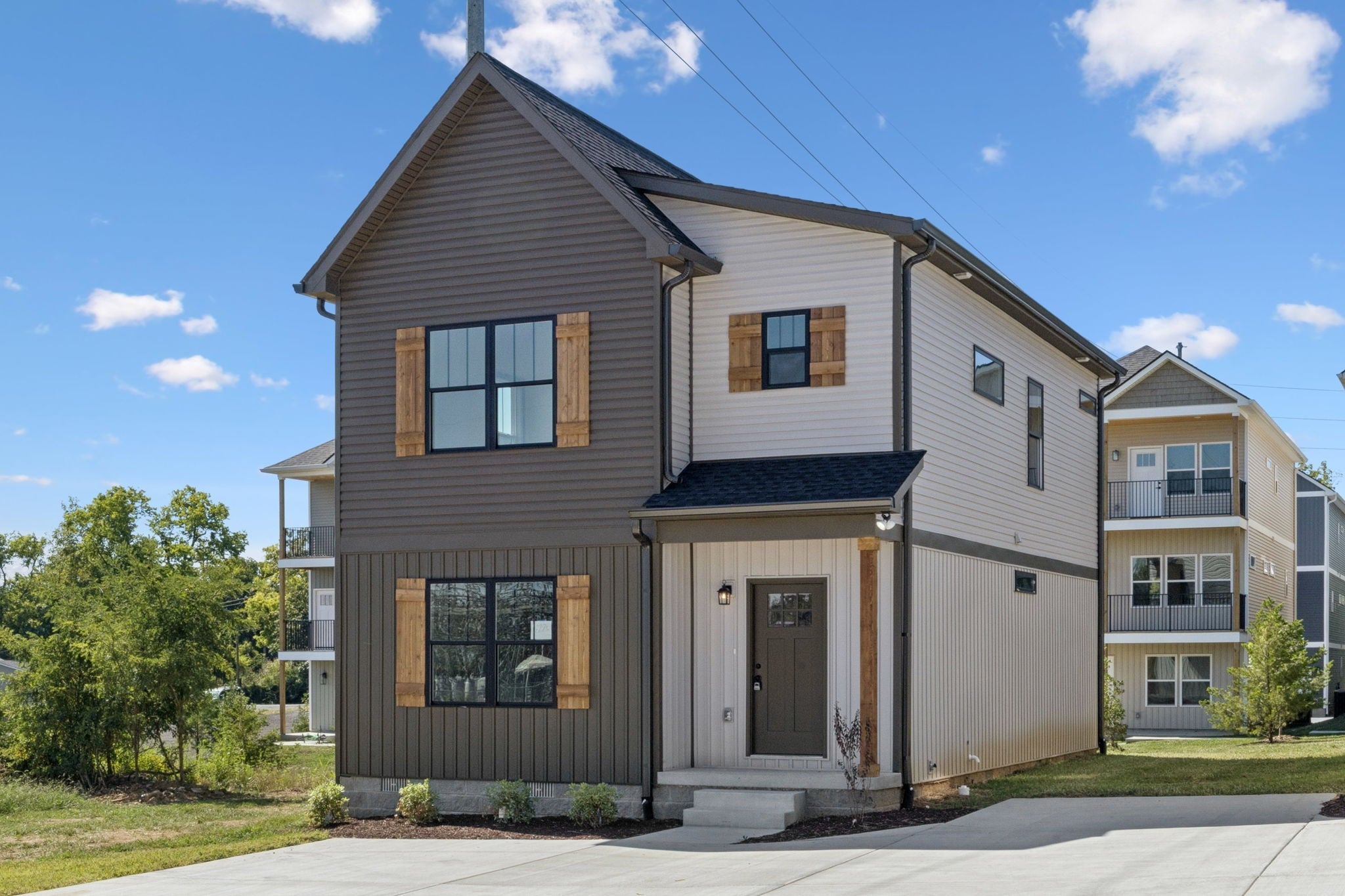 Photo of Listing #3007705