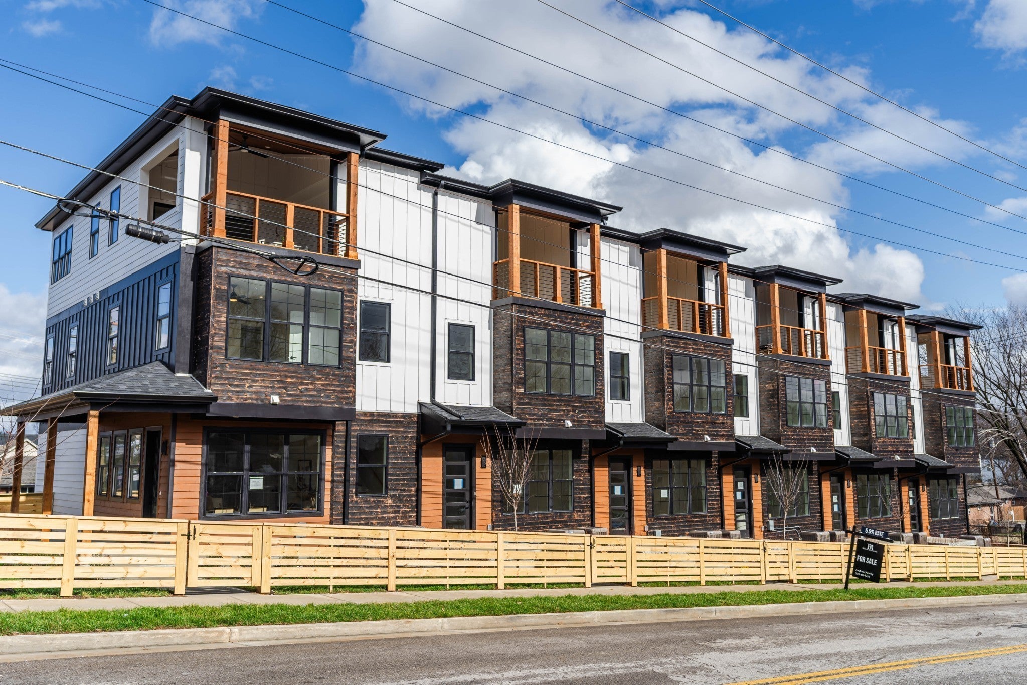 Photo of Listing #3007706