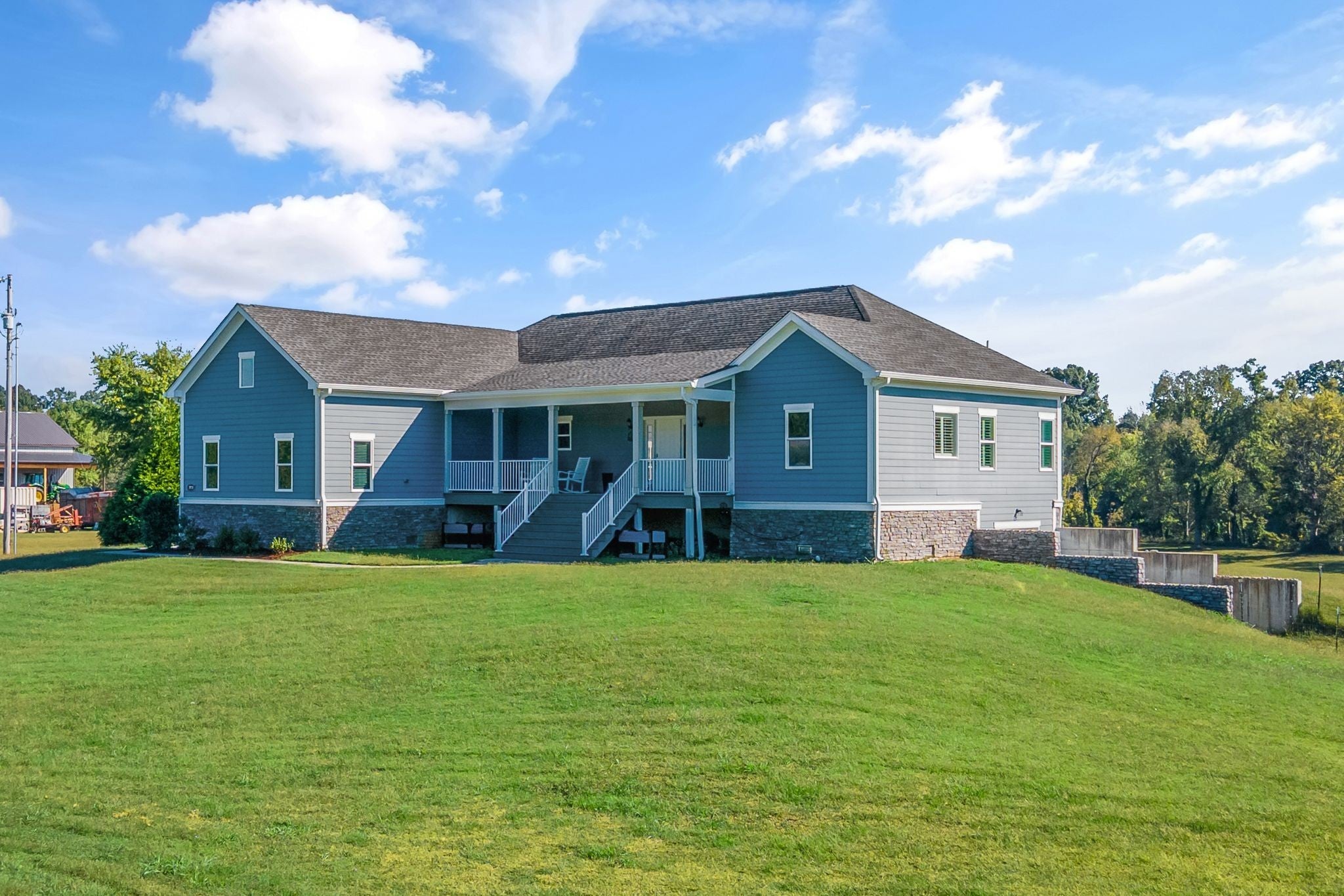 Photo of Listing #3007996