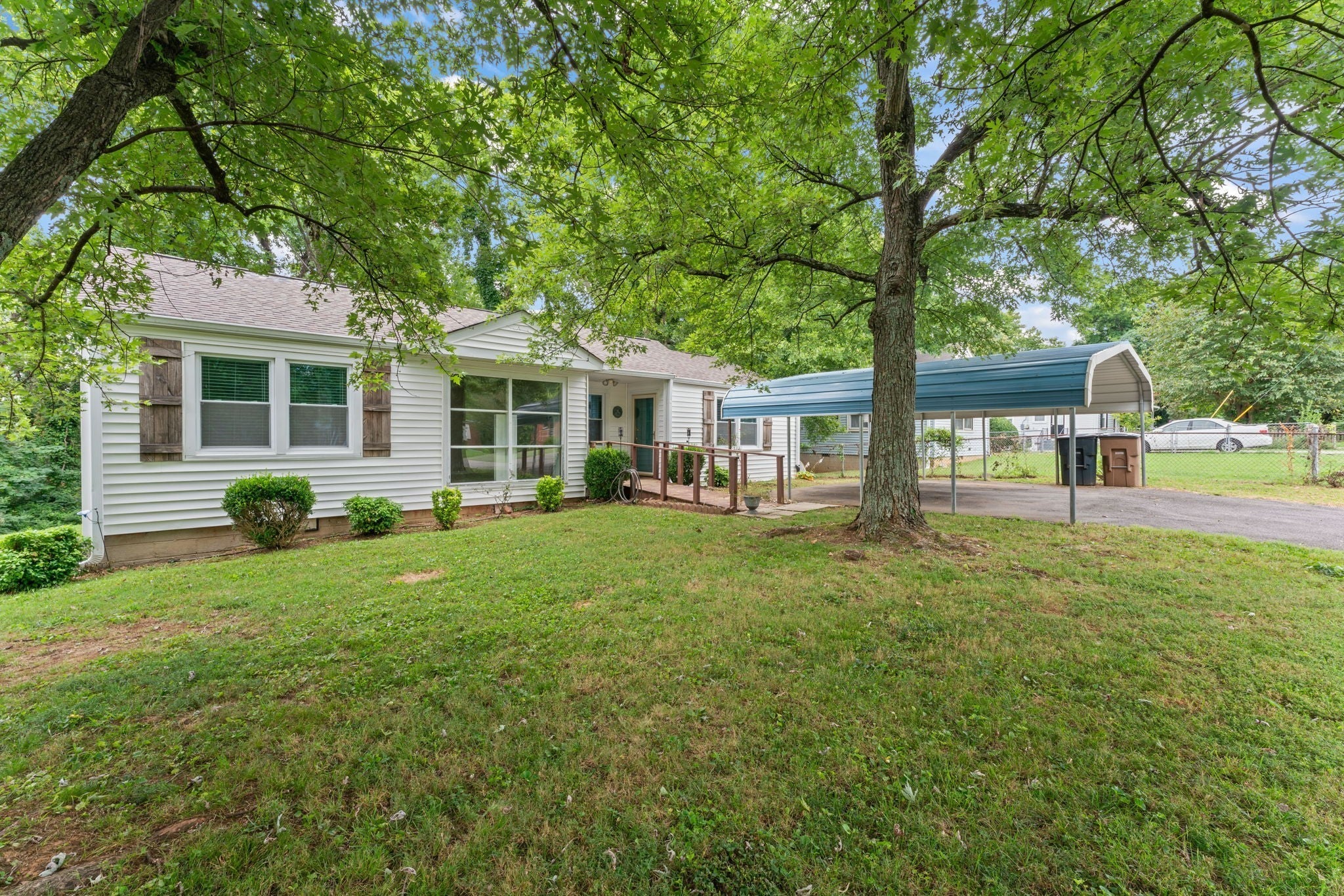 Photo of Listing #3008913