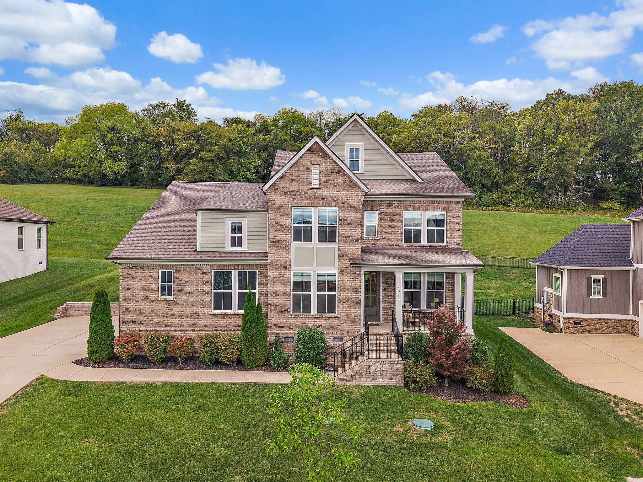 Photo of Listing #3009013