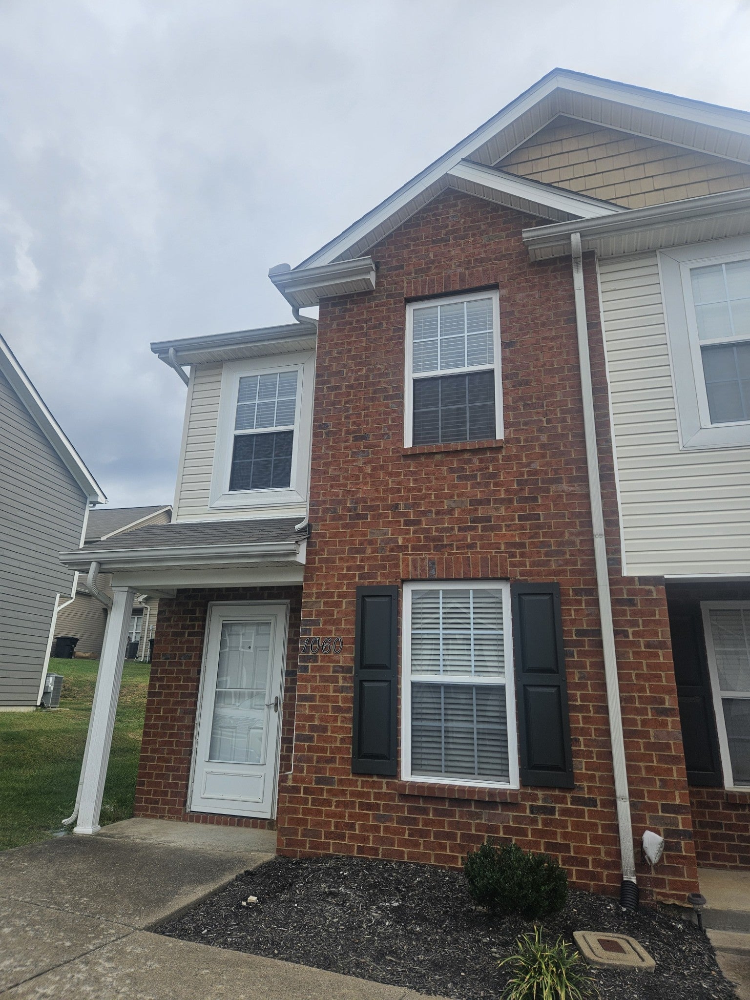 Residential Real Estate for sale in La Vergne, TN