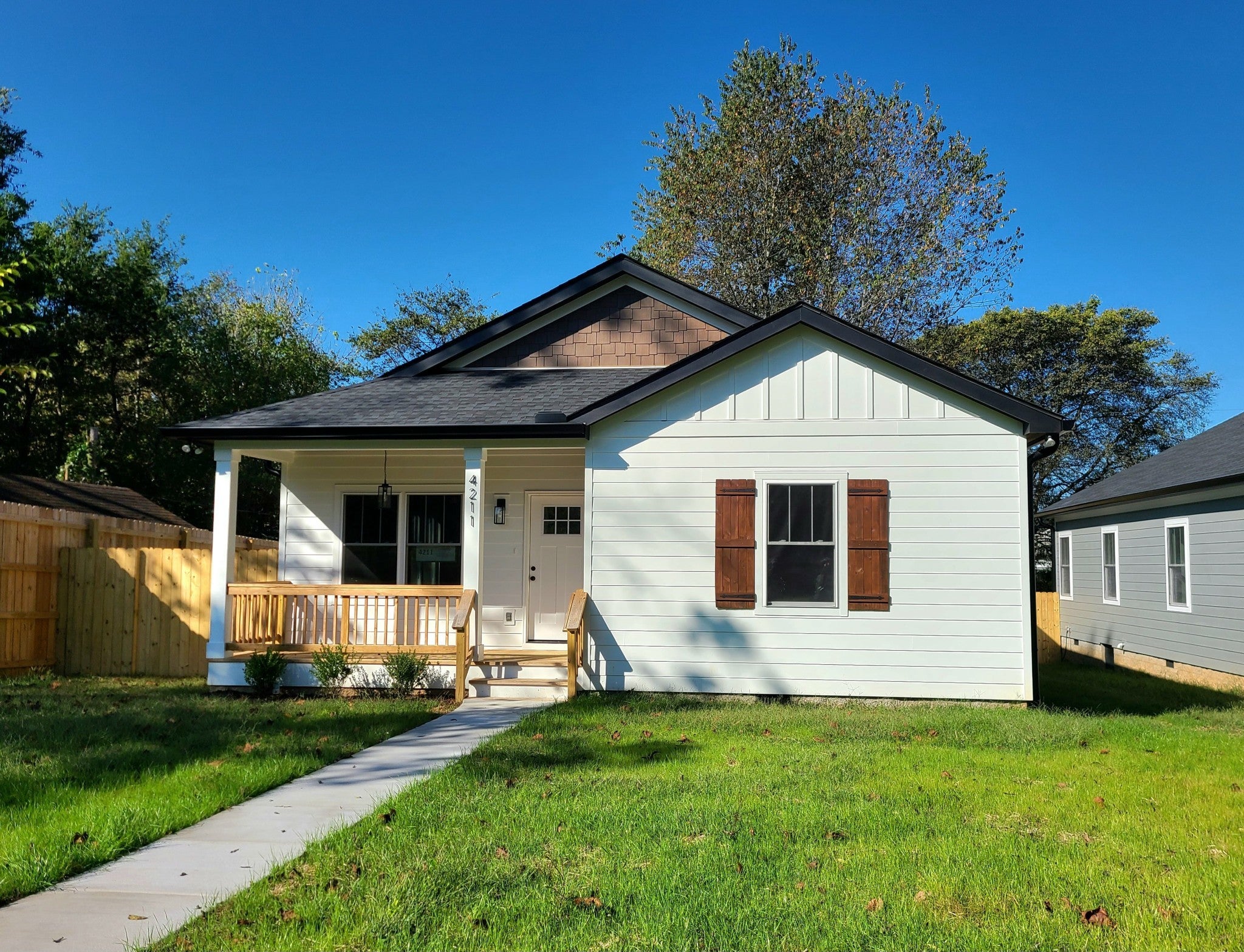 Photo of Listing #3009090
